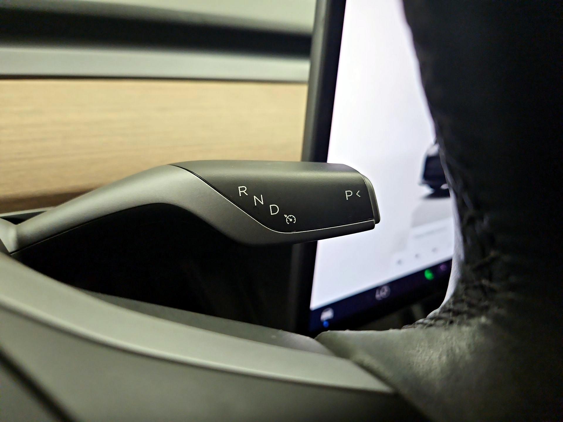 Thumbnail: 2023 Tesla Model 3 - 17
