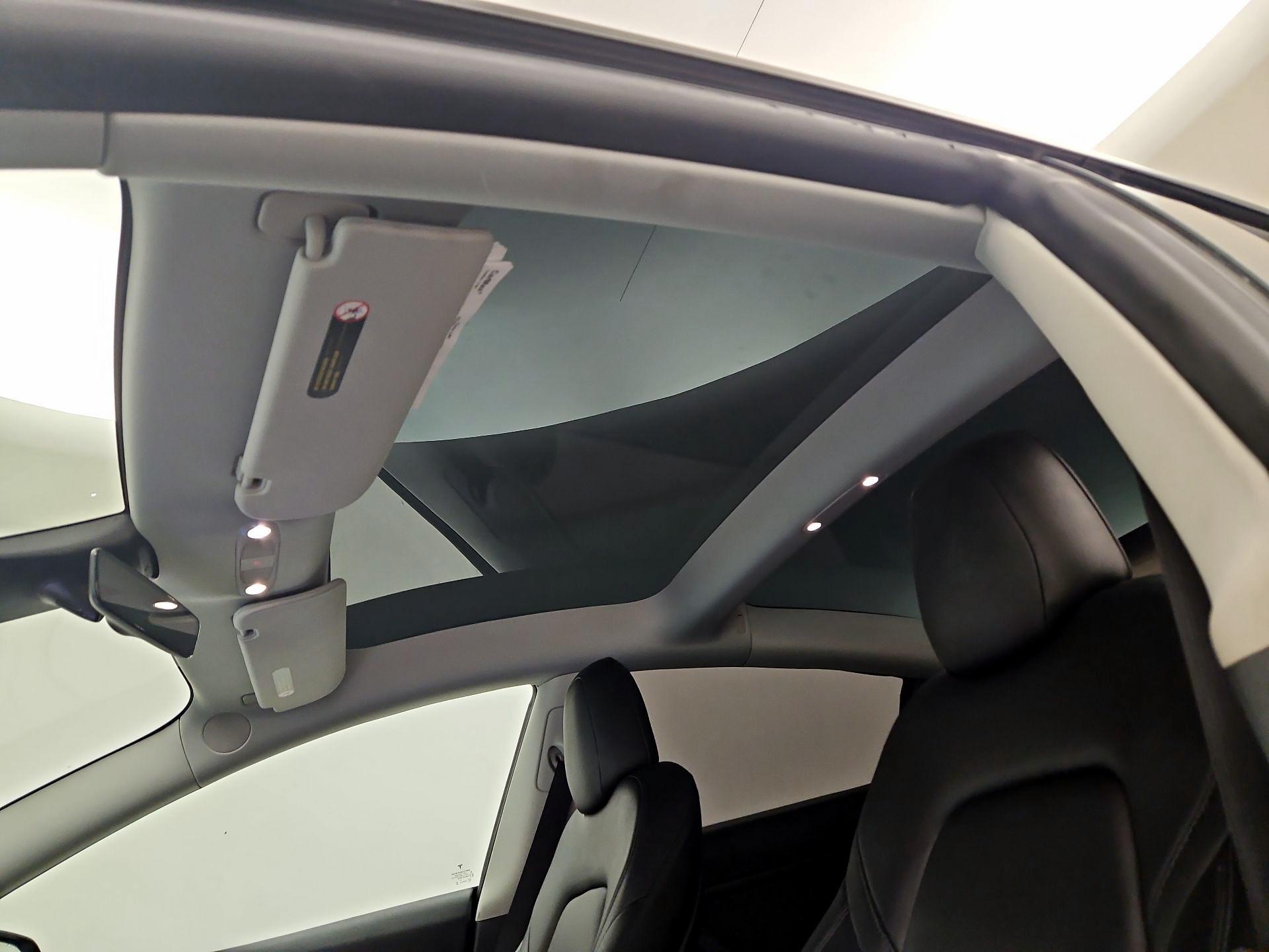 Thumbnail: 2023 Tesla Model 3 - 18