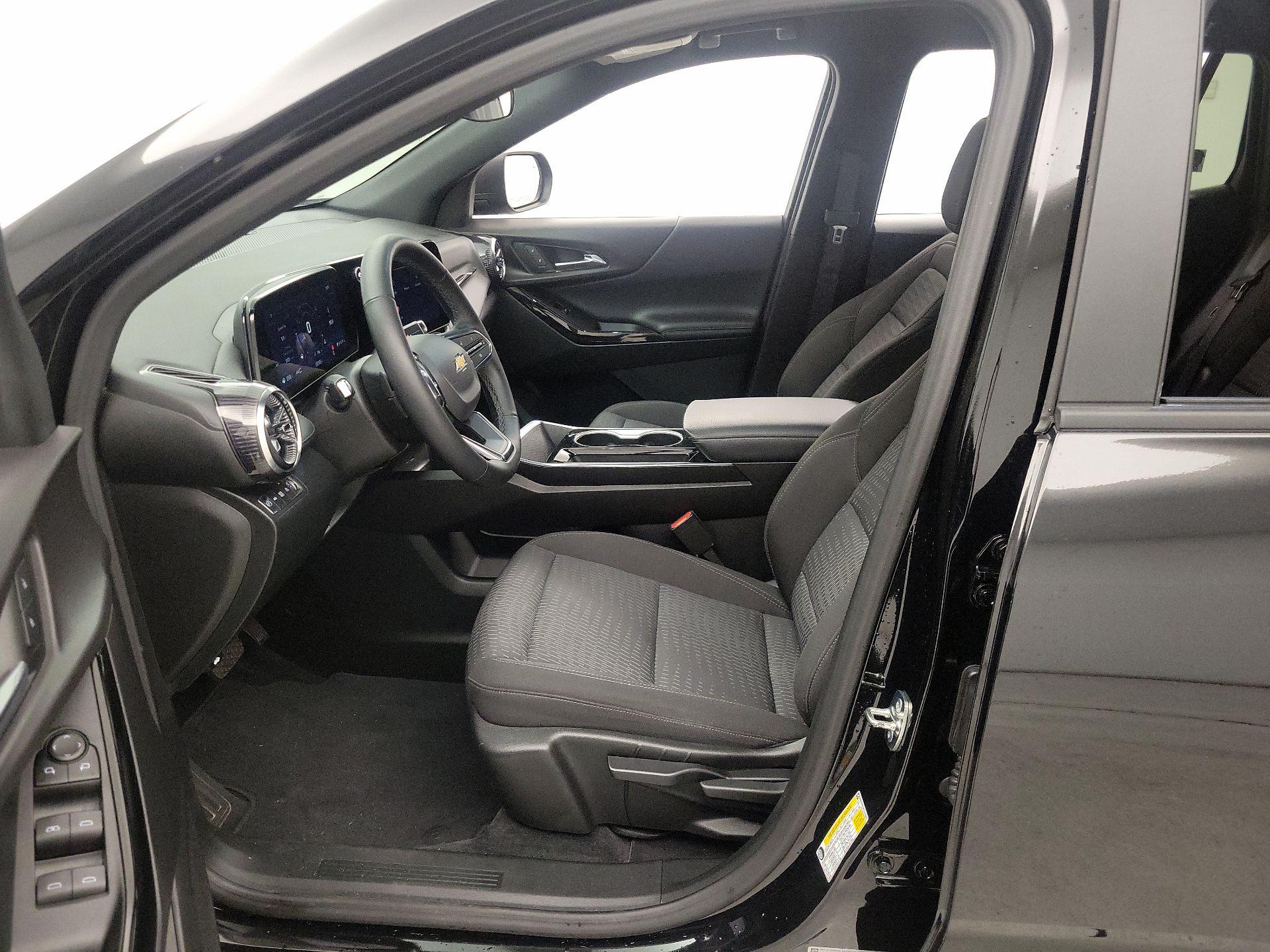 Thumbnail: 2025 Chevrolet Equinox - 11