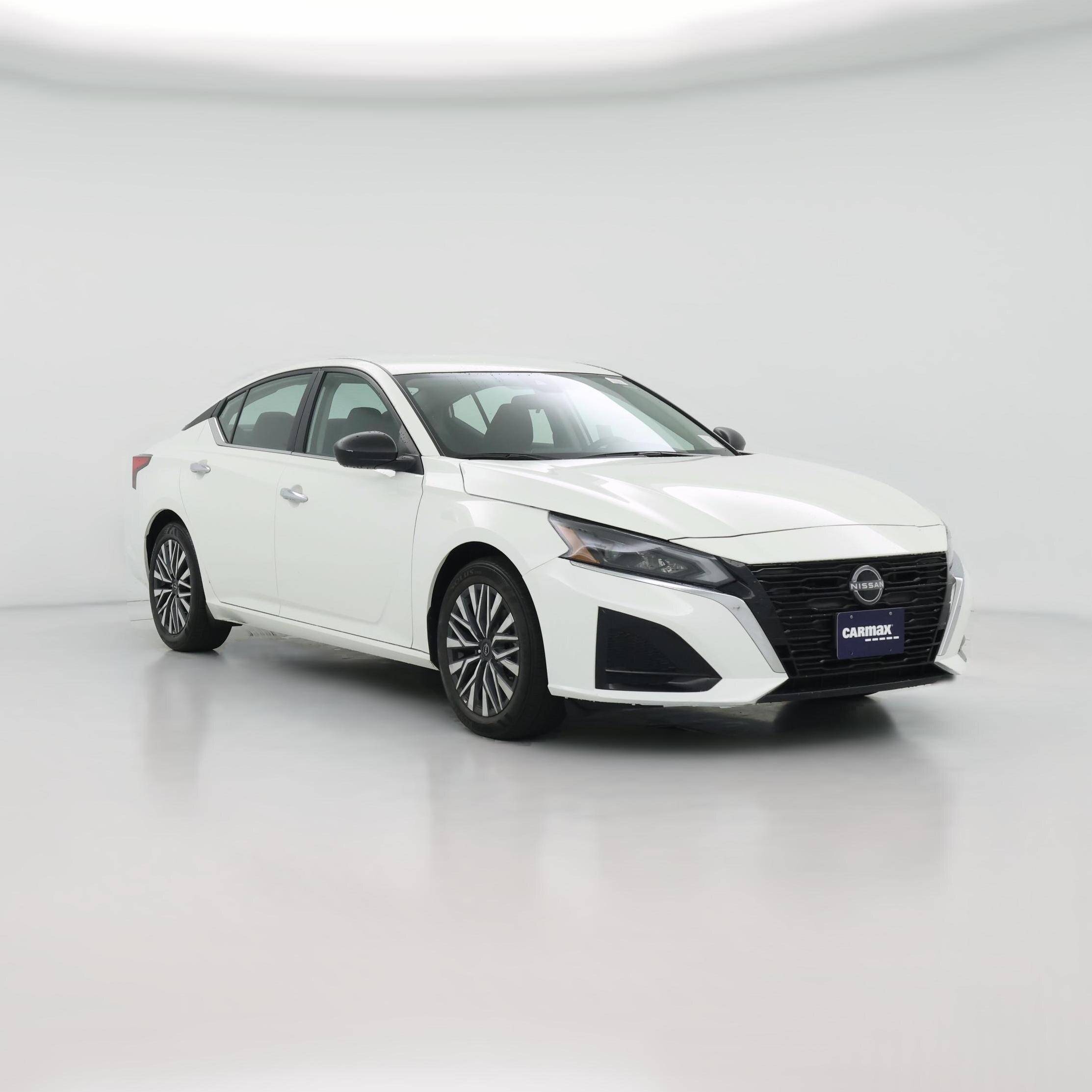 Thumbnail: 2025 Nissan Altima - 1