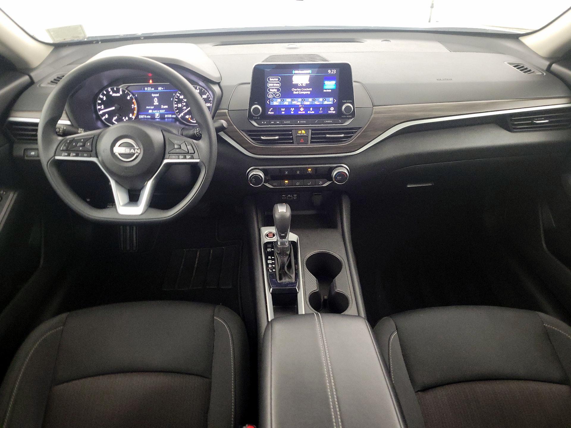 Thumbnail: 2025 Nissan Altima - 9
