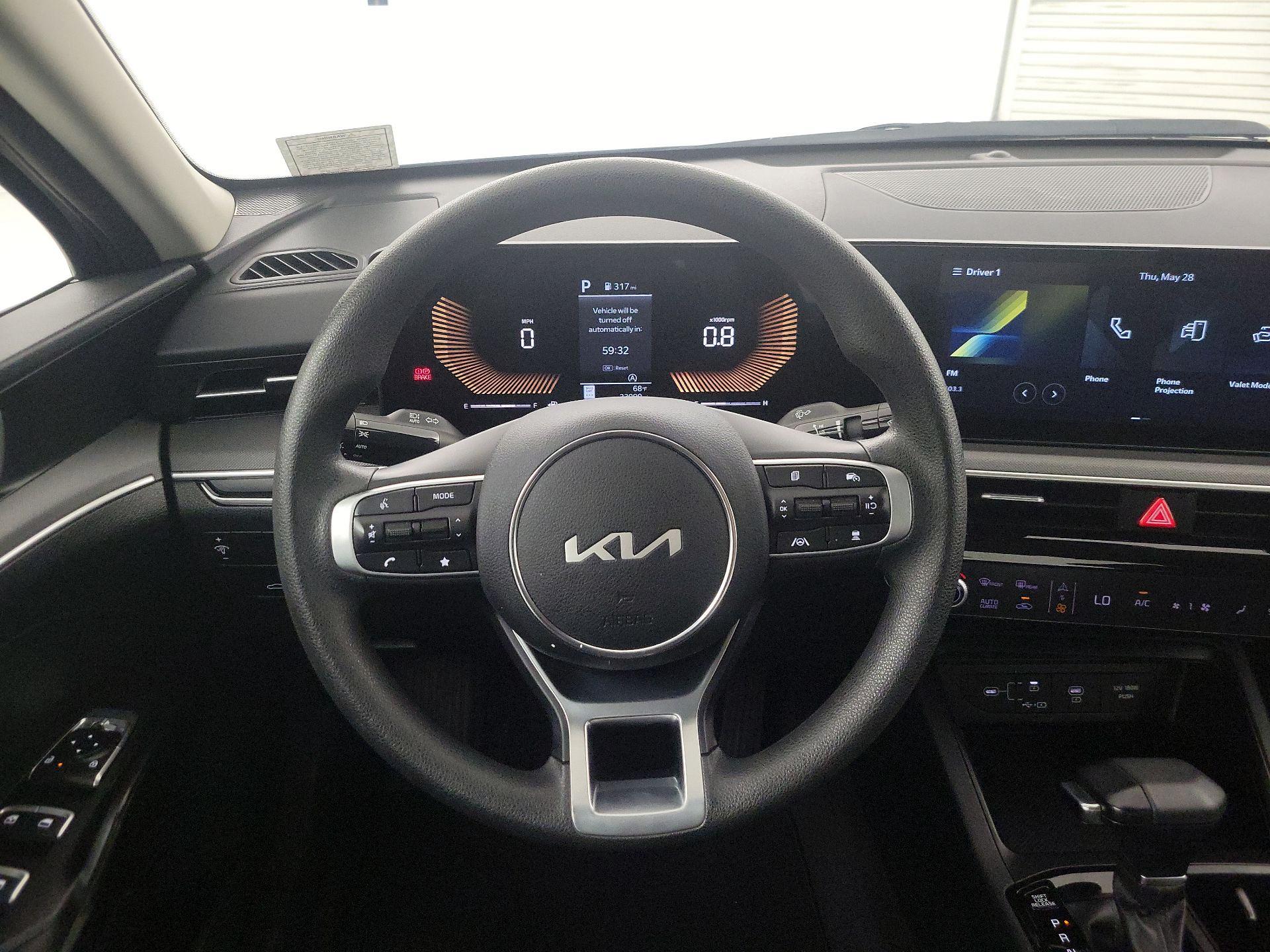 Thumbnail: 2025 Kia K5 - 10