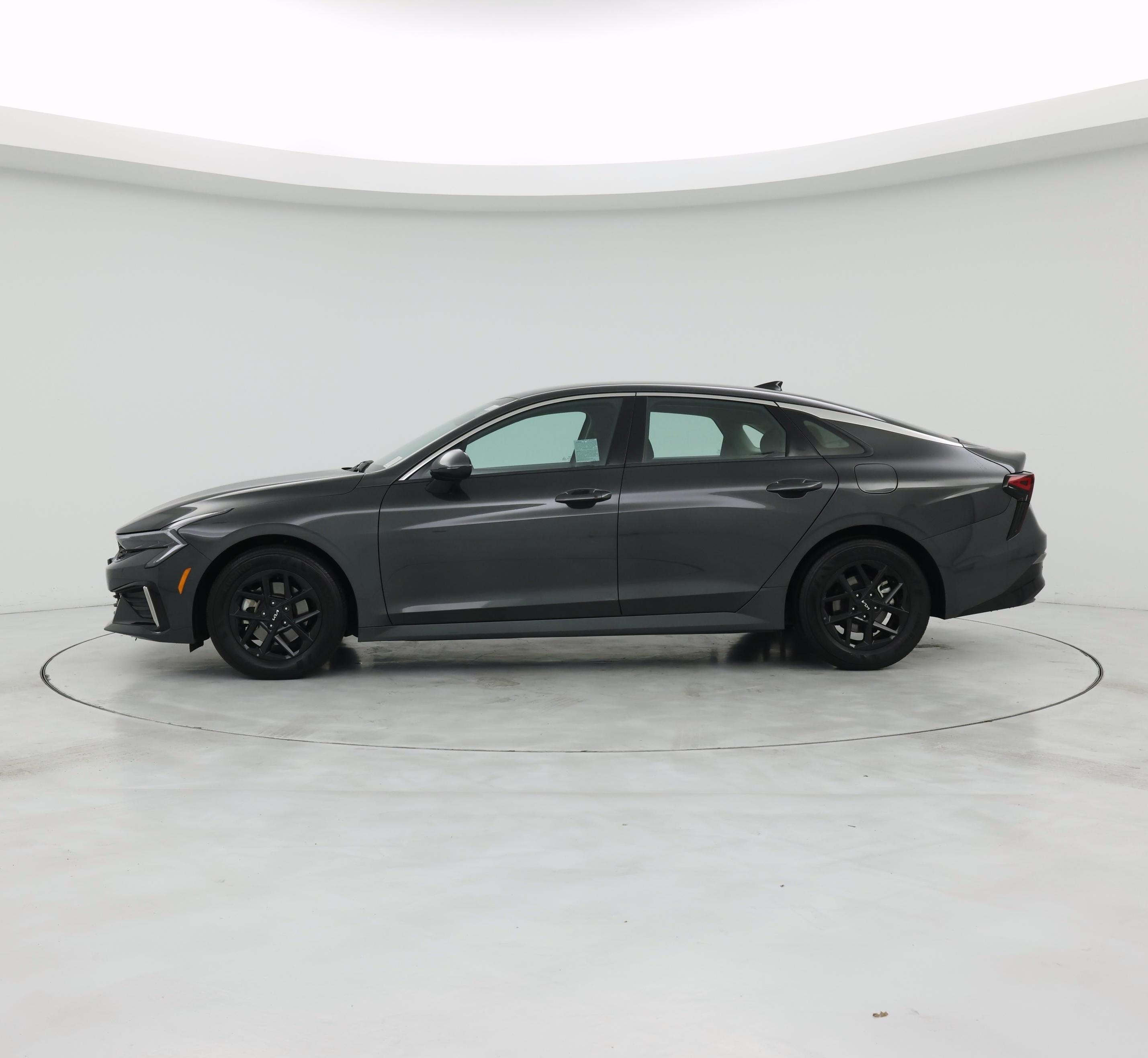 Thumbnail: 2025 Kia K5 - 3