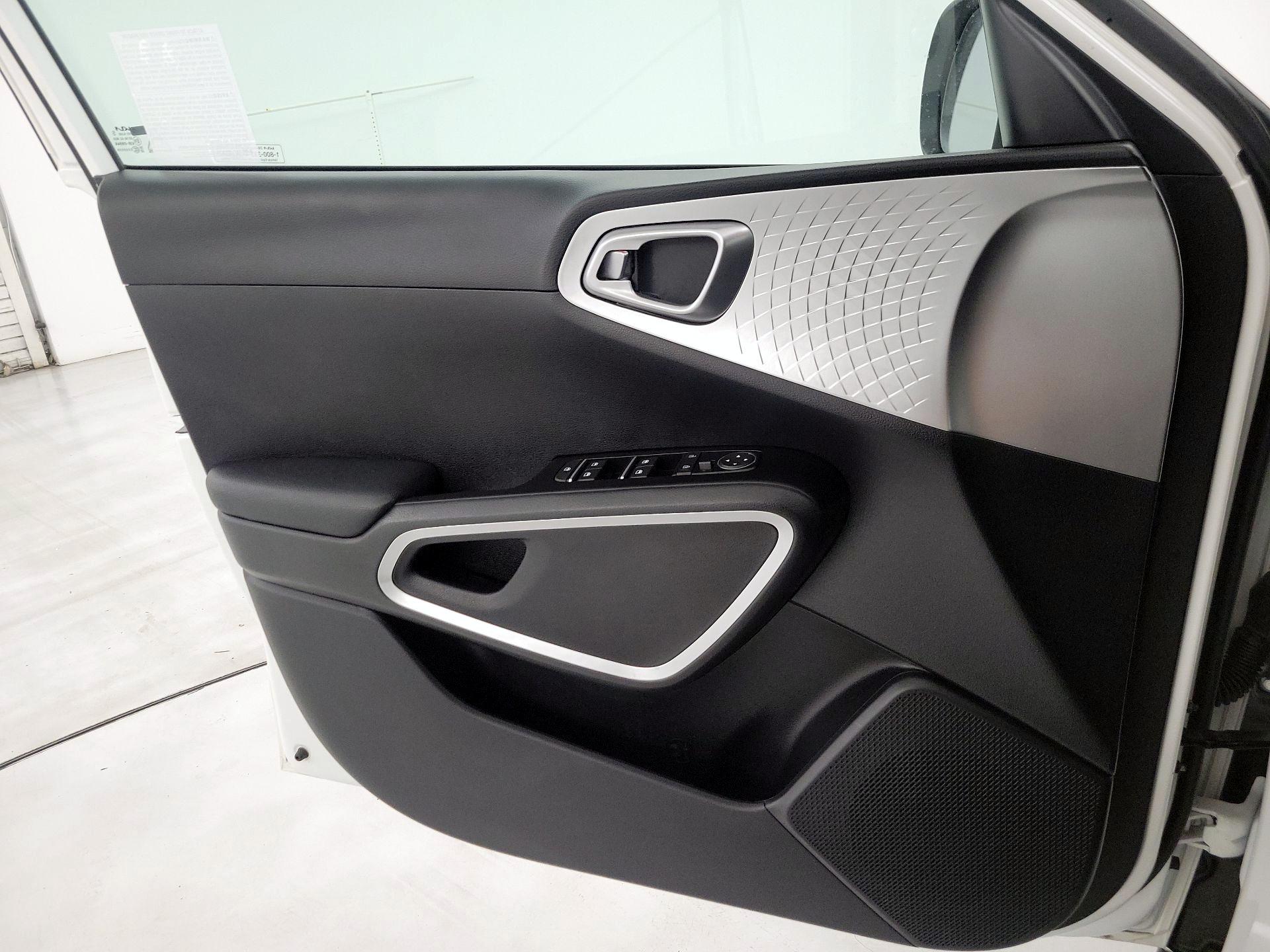 Thumbnail: 2025 Kia Soul - 12