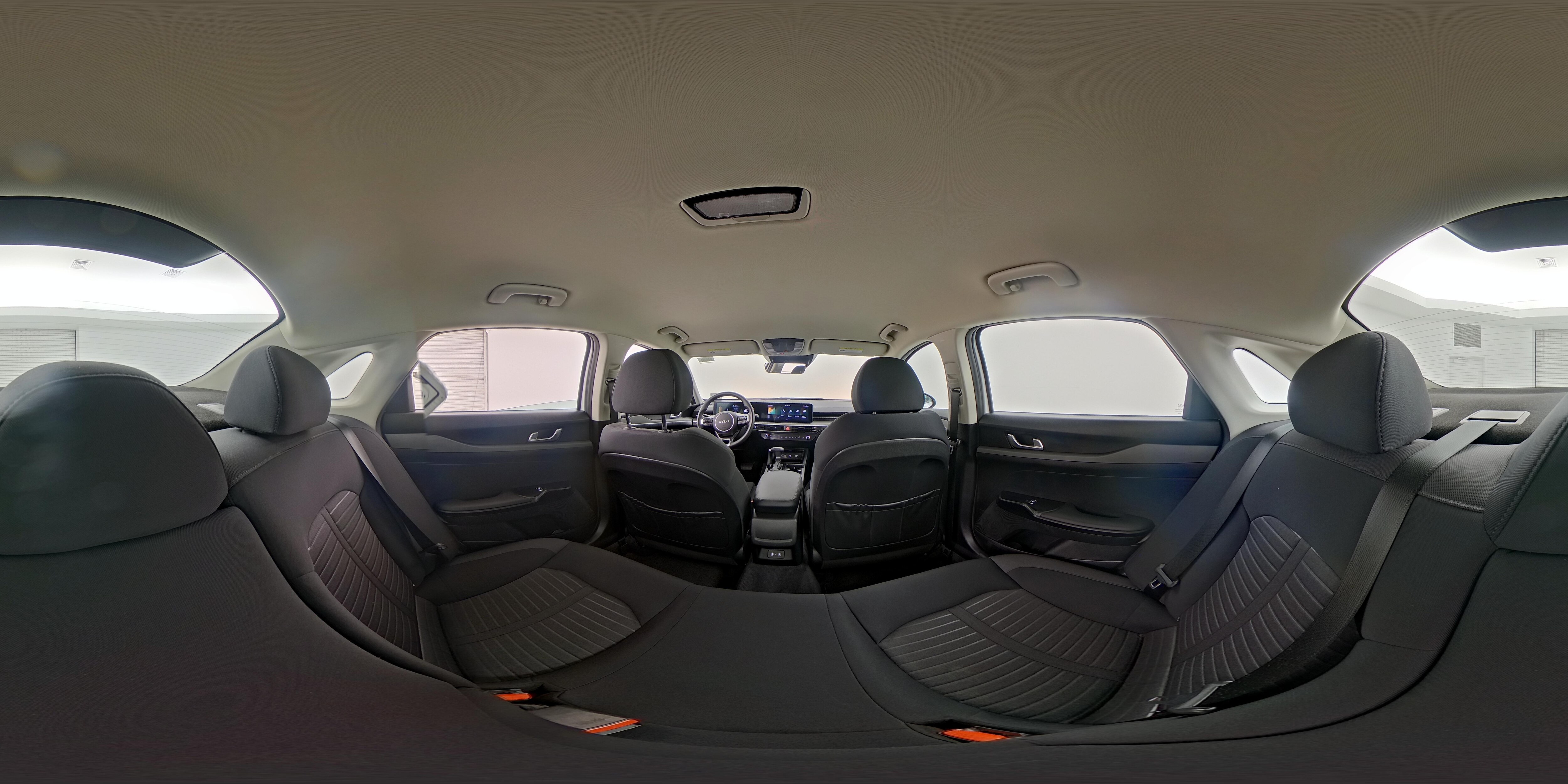 2025 Kia K5 LXS - Photo 25