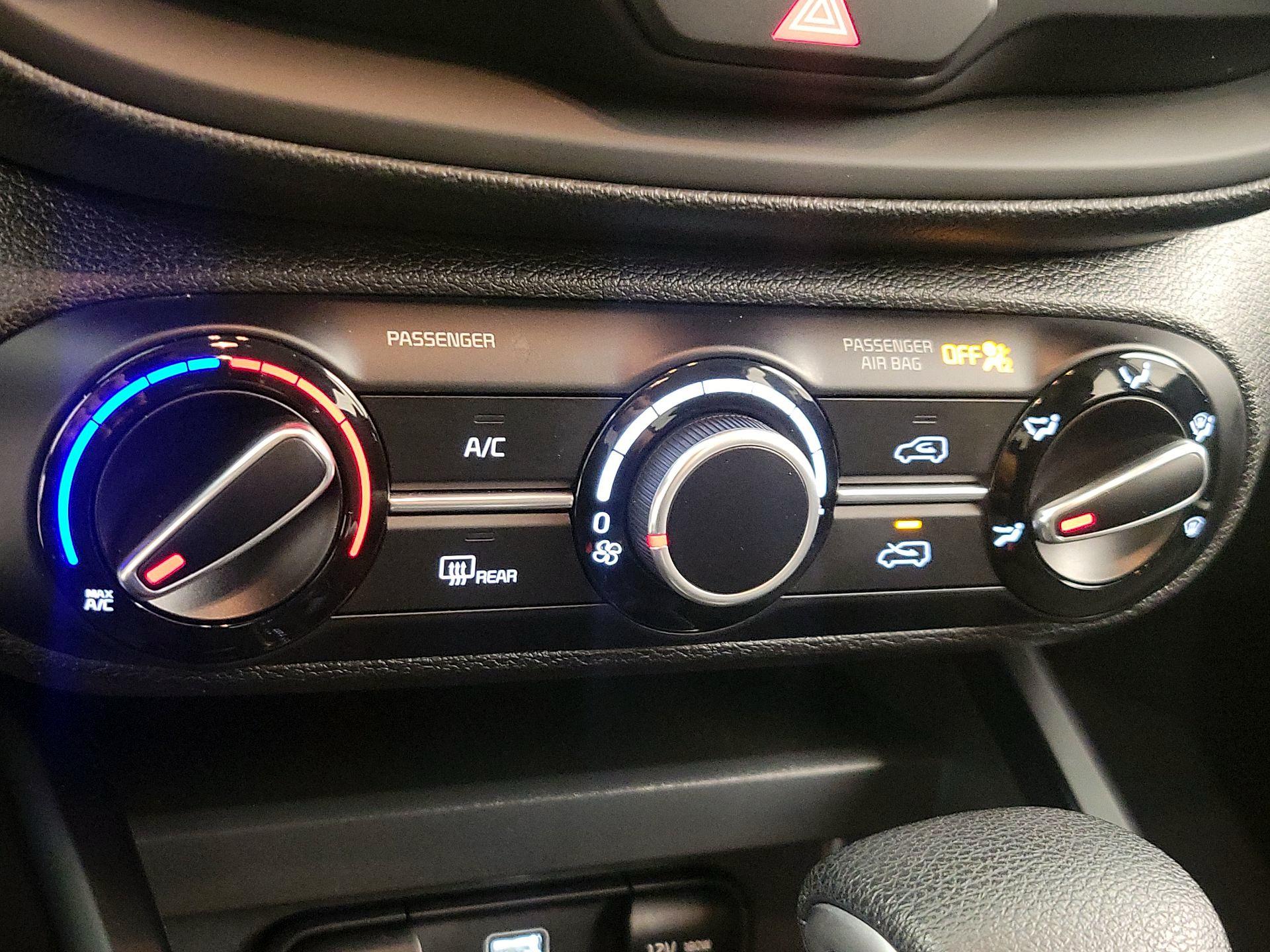 Thumbnail: 2025 Kia Soul - 16