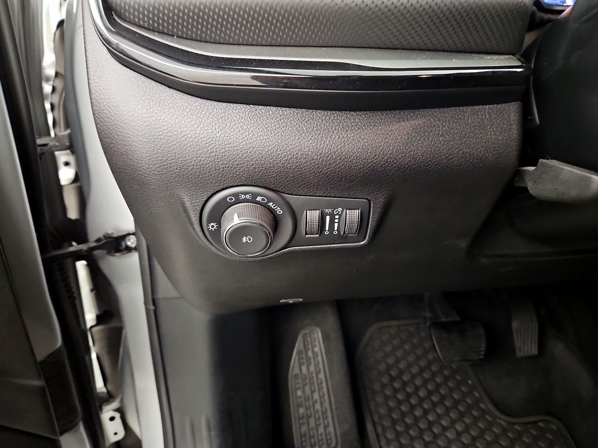 Thumbnail: 2025 Jeep Compass - 13
