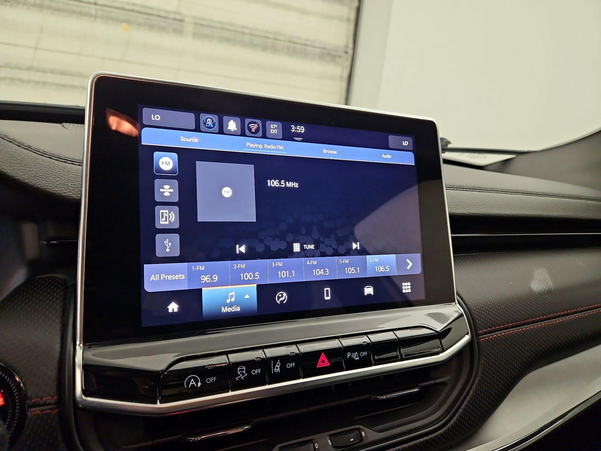 Thumbnail: 2025 Jeep Compass - 15