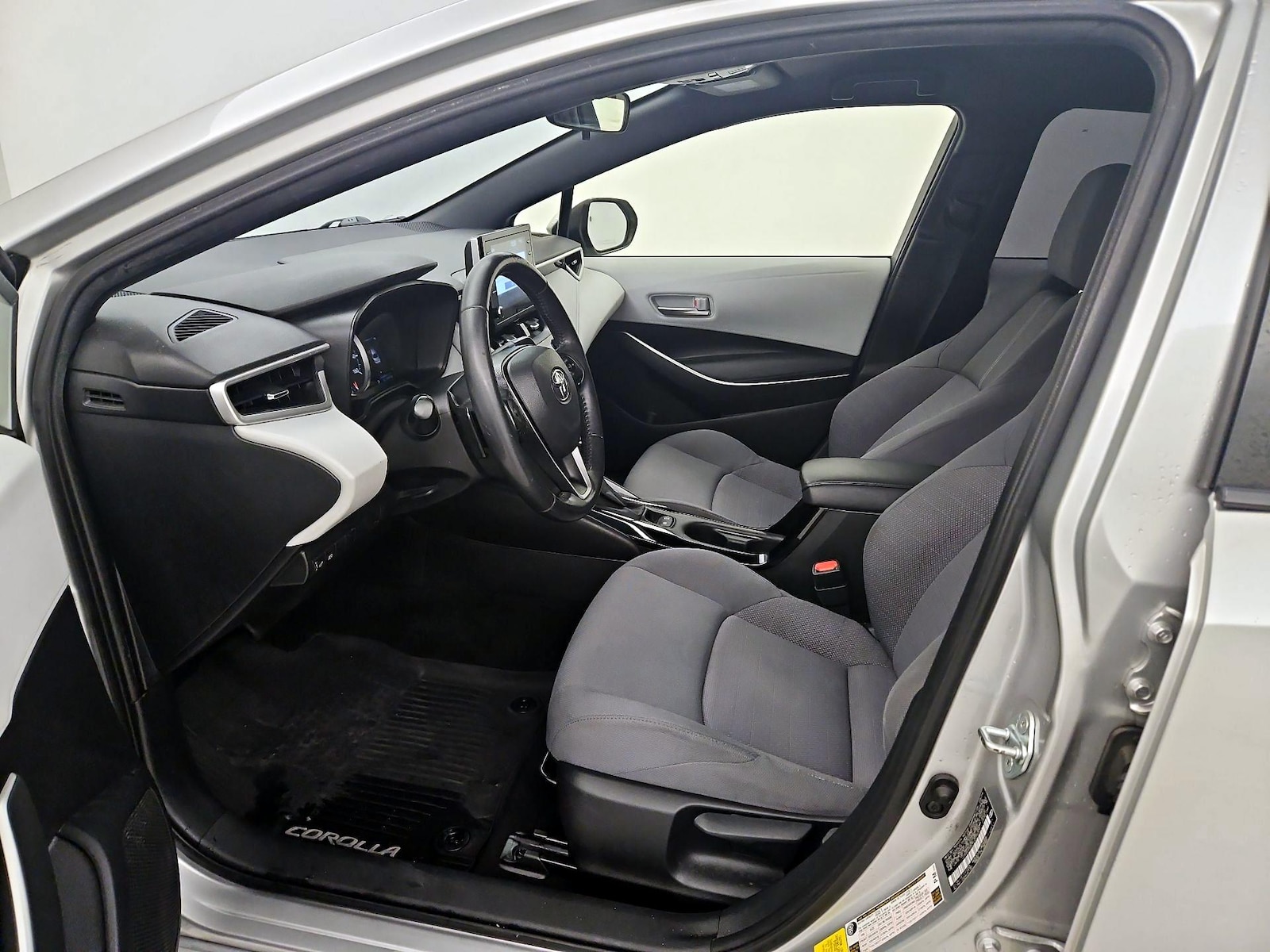 2020 Toyota Corolla SE - Photo 12