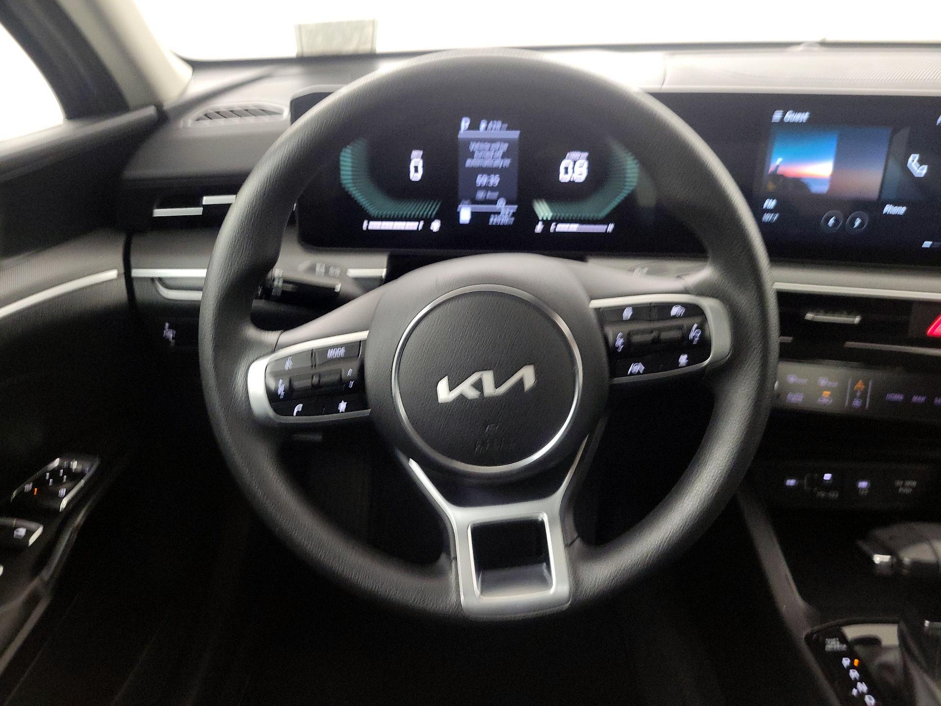 Thumbnail: 2025 Kia K5 - 10