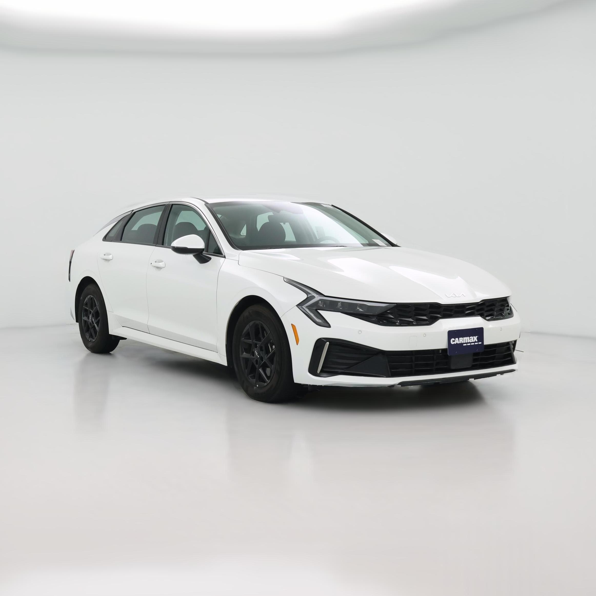 Thumbnail: 2025 Kia K5 - 1