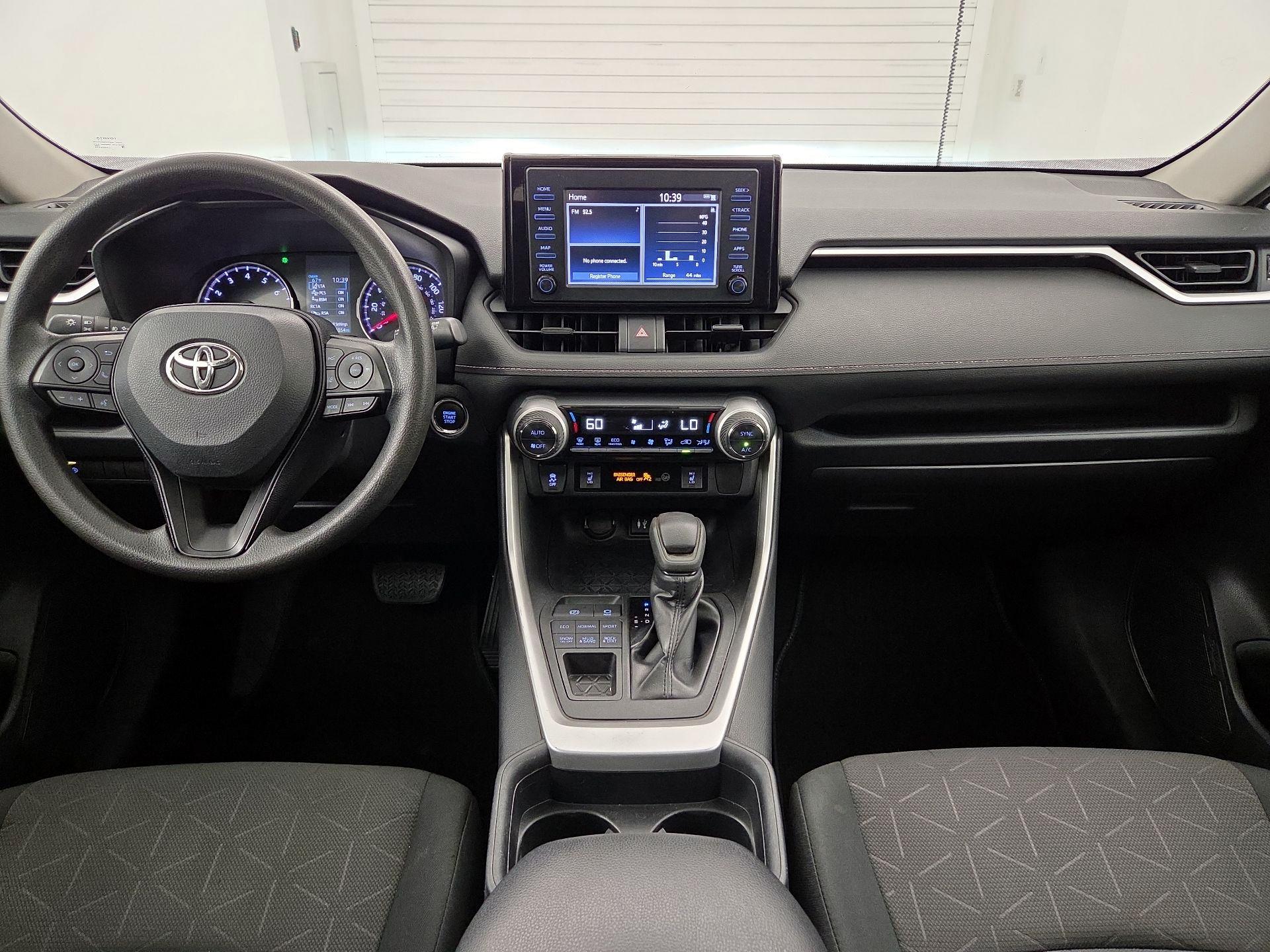Thumbnail: 2019 Toyota RAV4 - 9