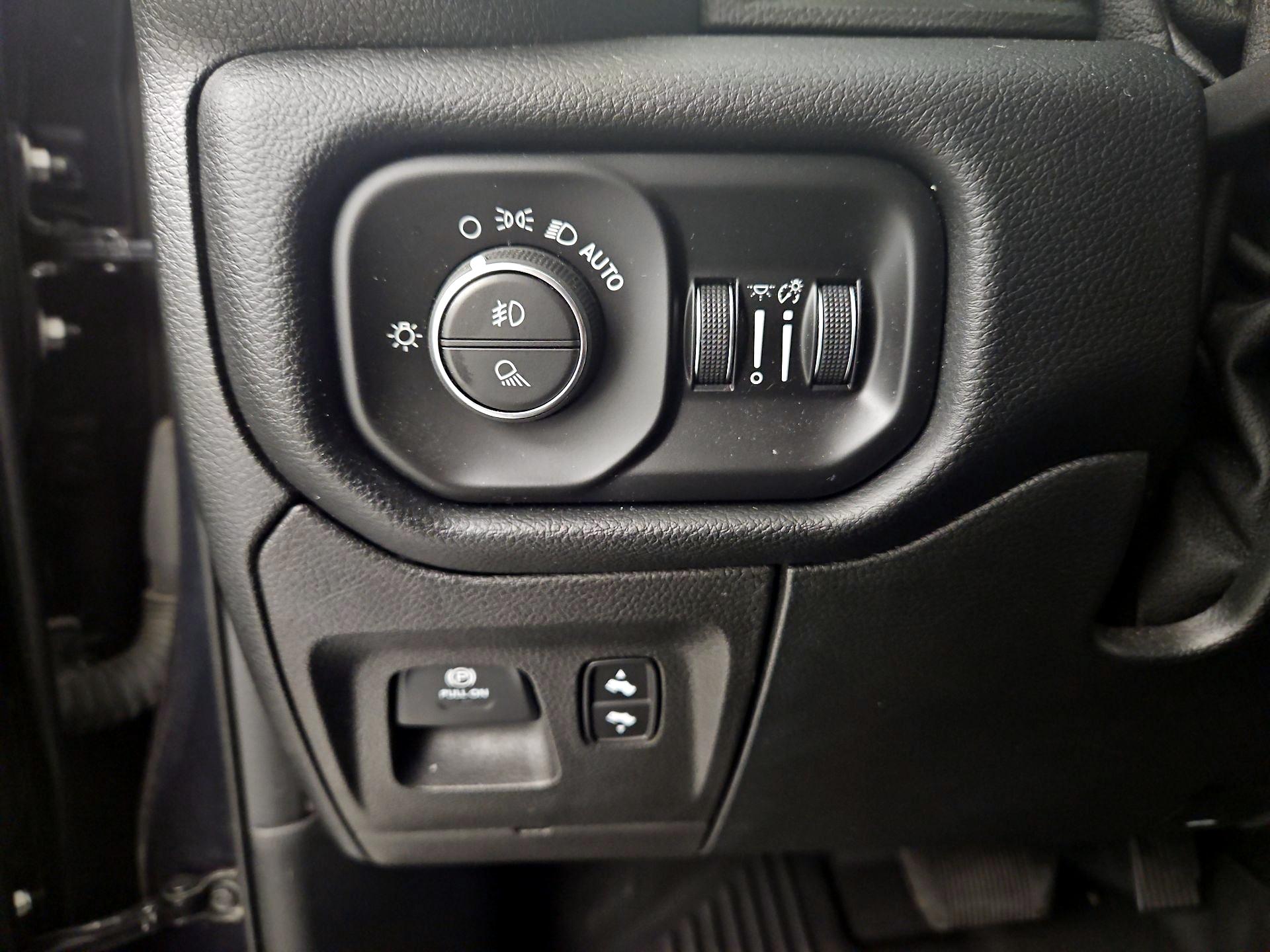 Thumbnail: 2021 RAM 1500 - 13