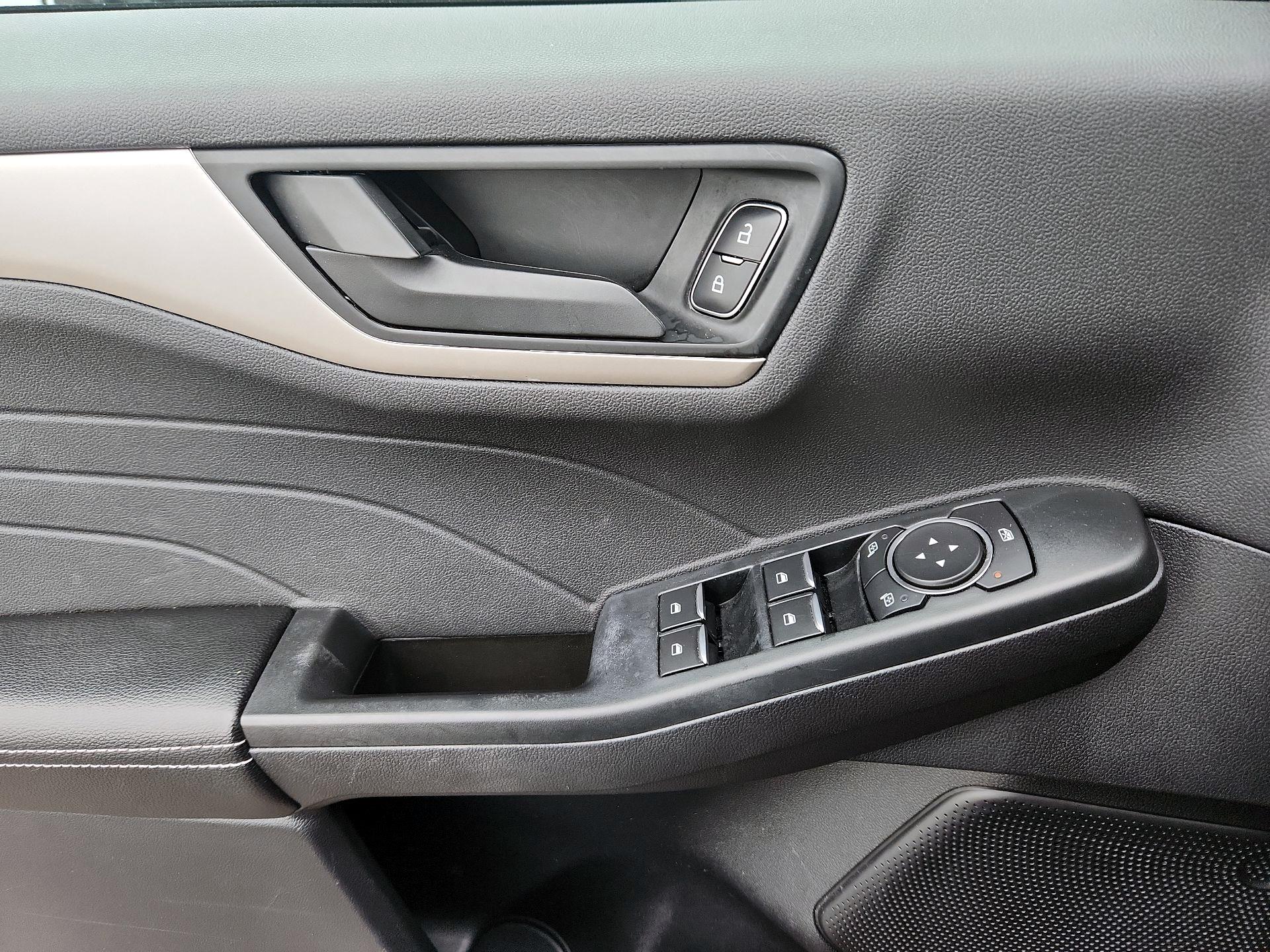 Thumbnail: 2022 Ford Escape - 10