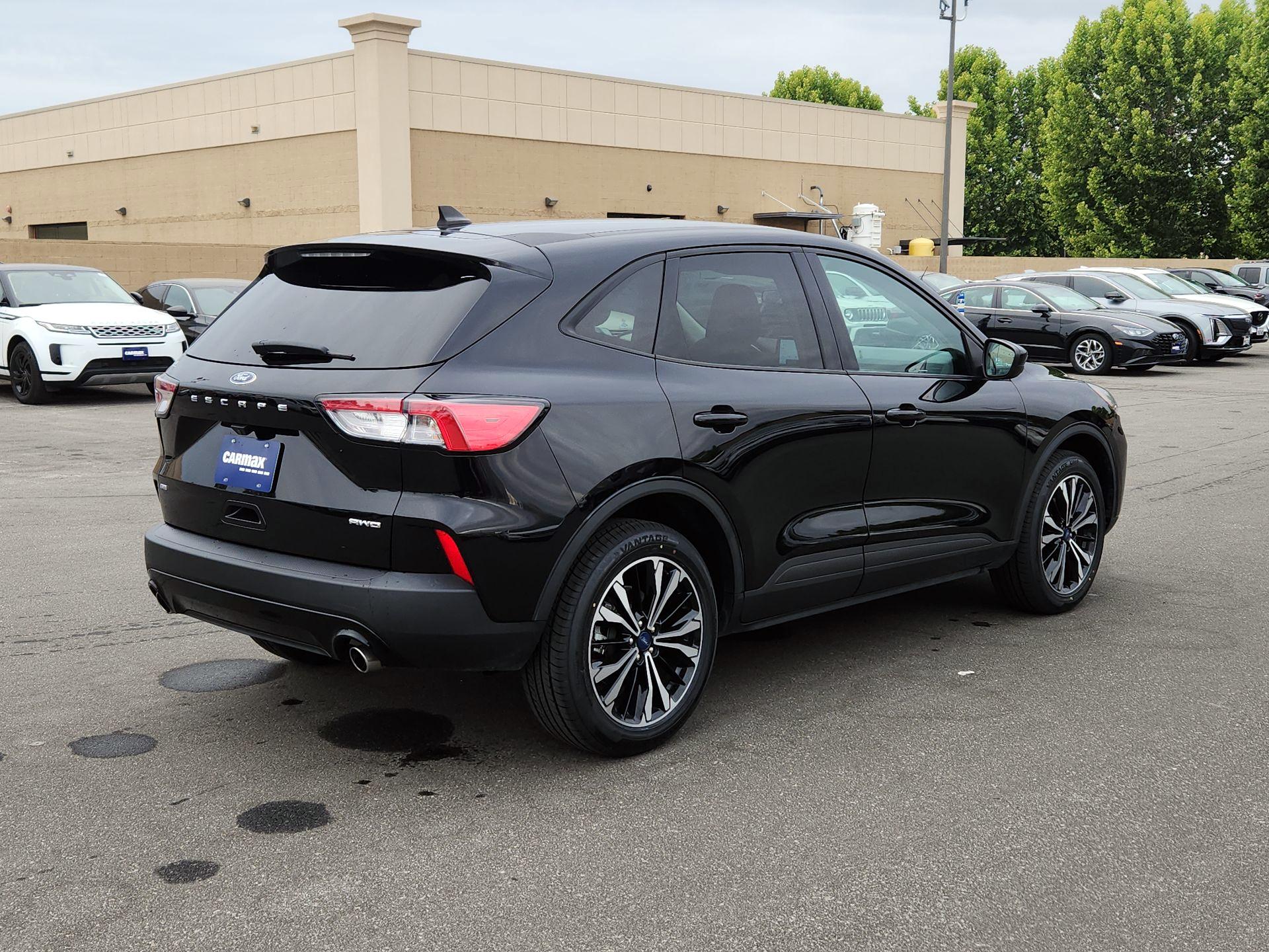 Thumbnail: 2022 Ford Escape - 5