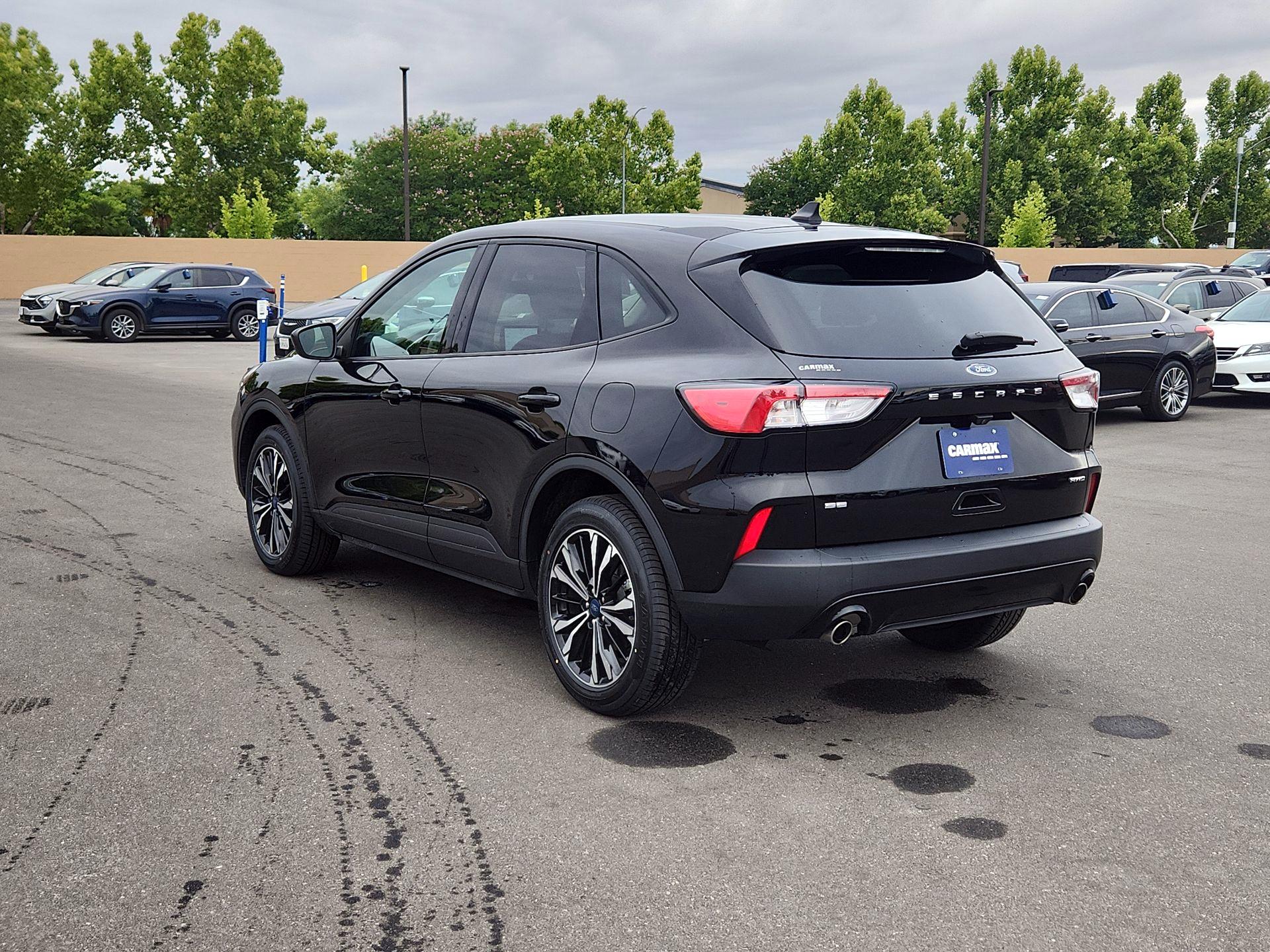 Thumbnail: 2022 Ford Escape - 7