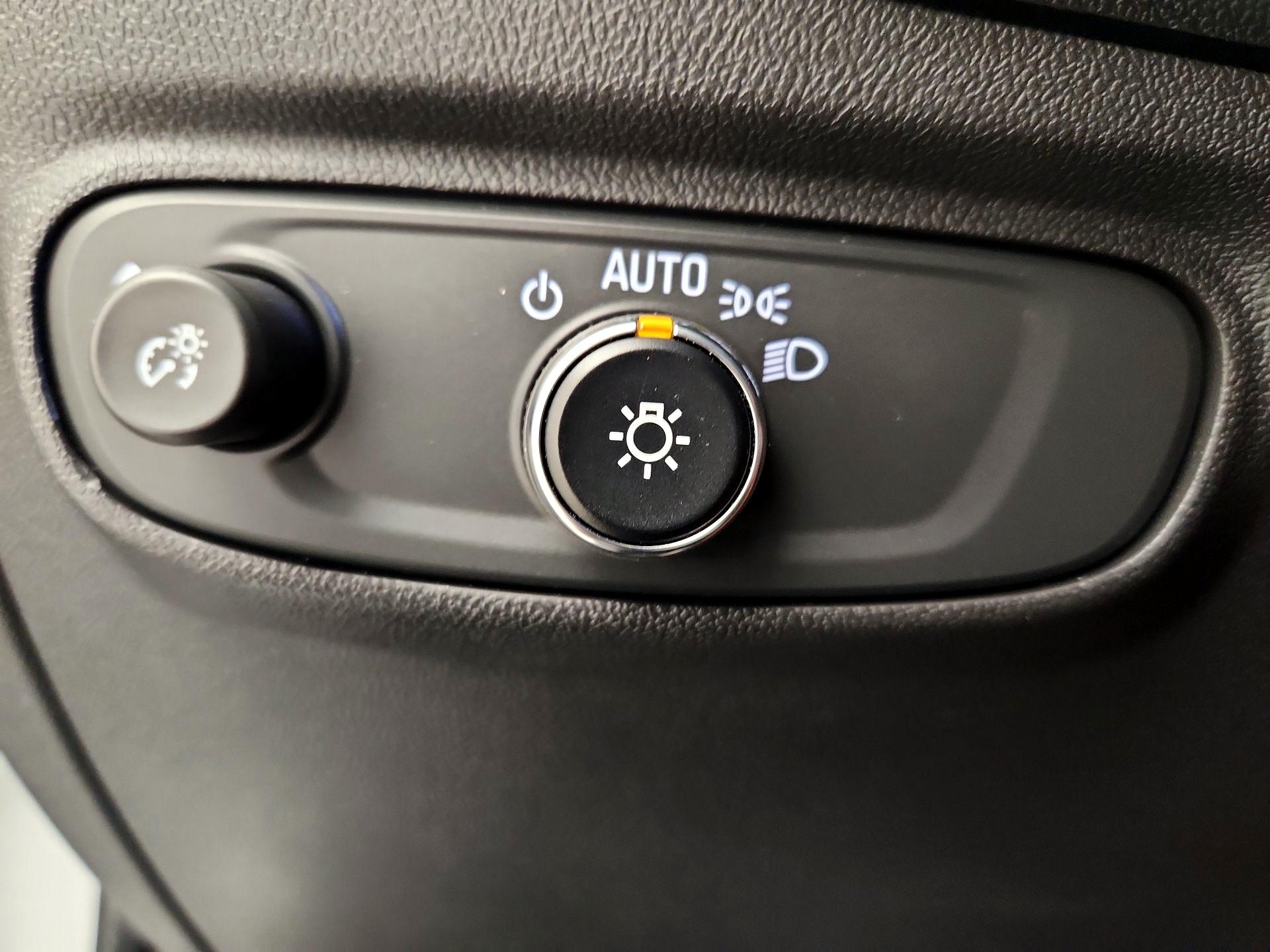 Thumbnail: 2021 Chevrolet Equinox - 13