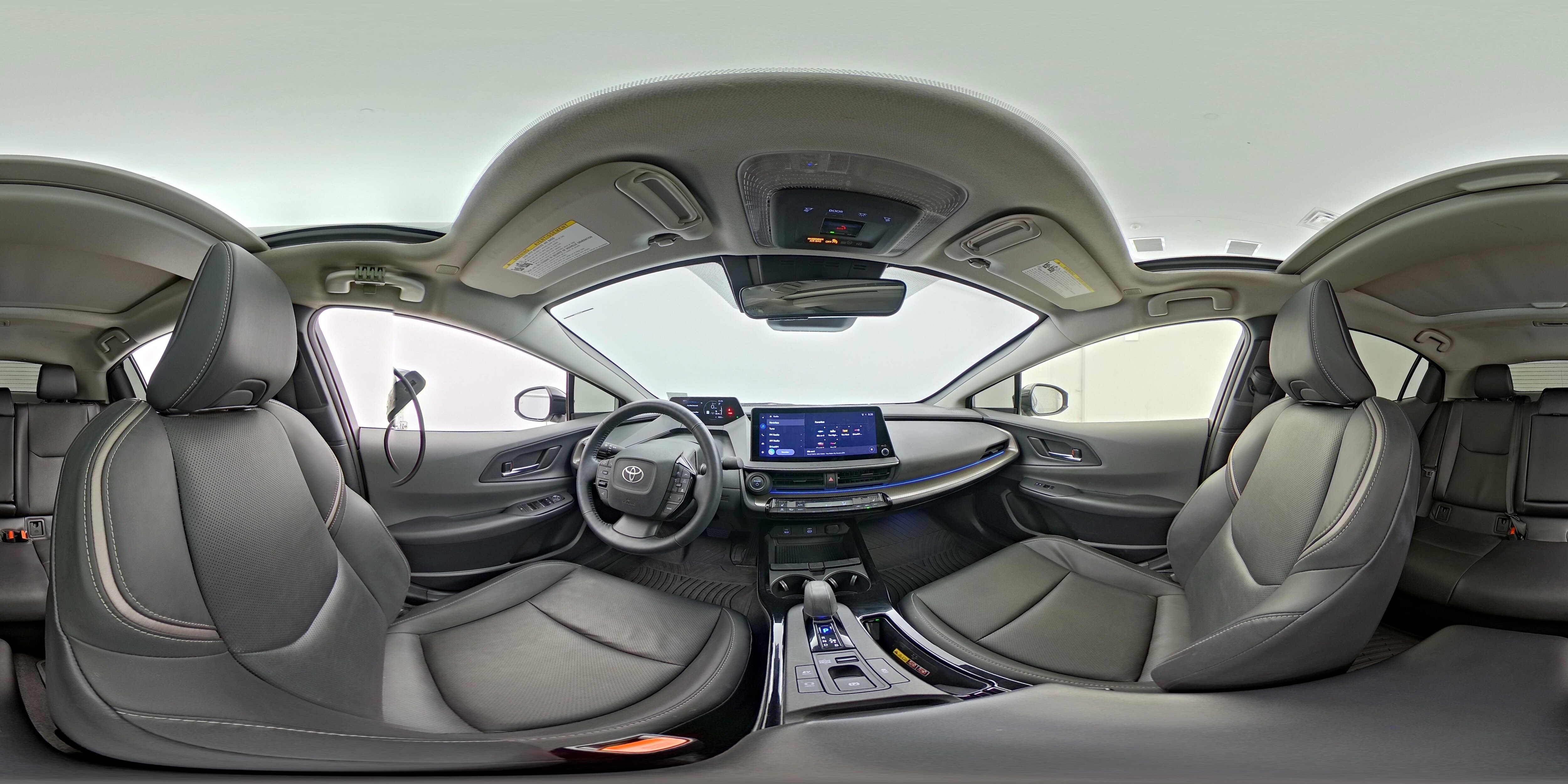 2024 Toyota Prius XLE - Photo 24