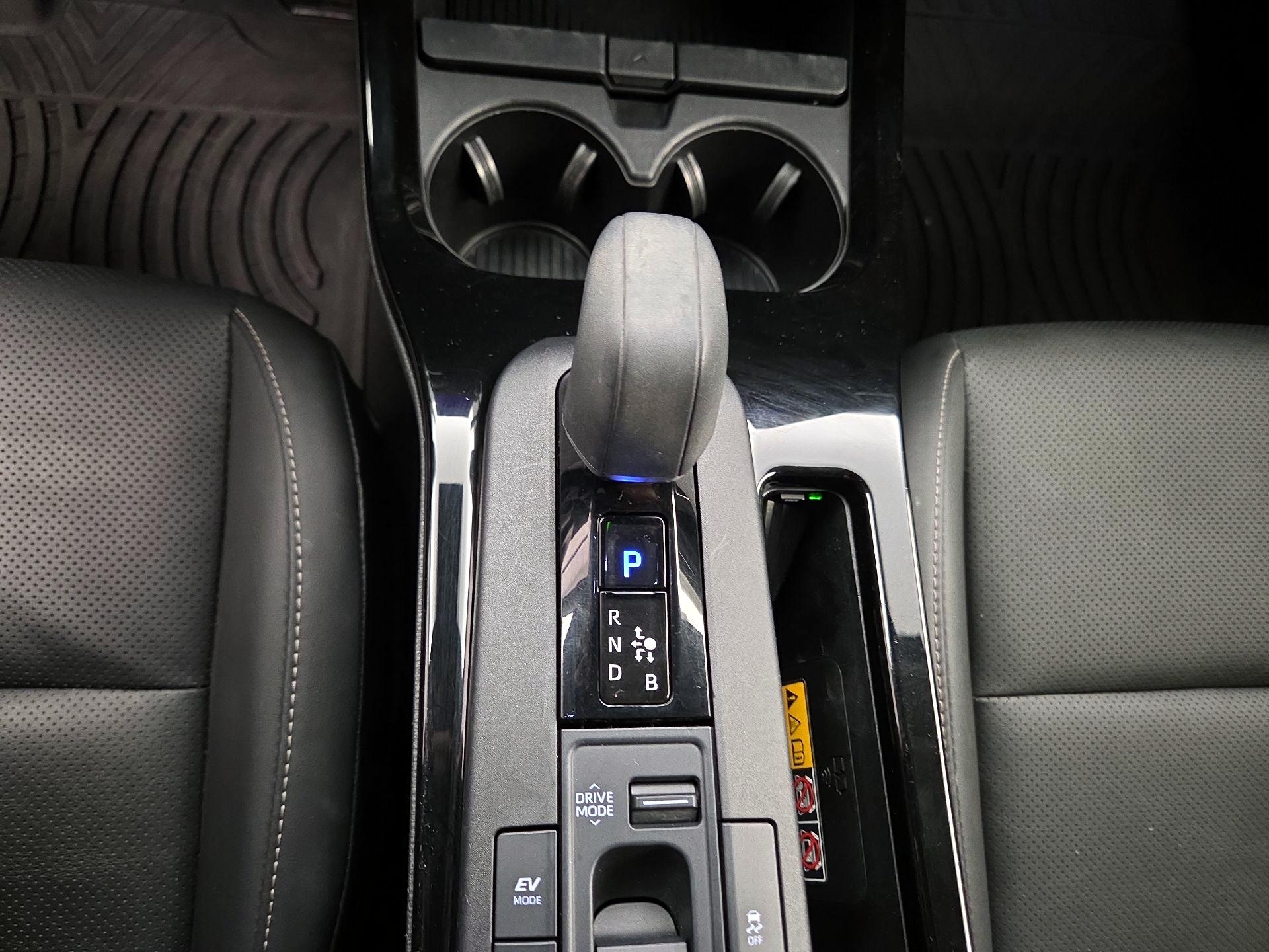 Thumbnail: 2024 Toyota Prius - 17