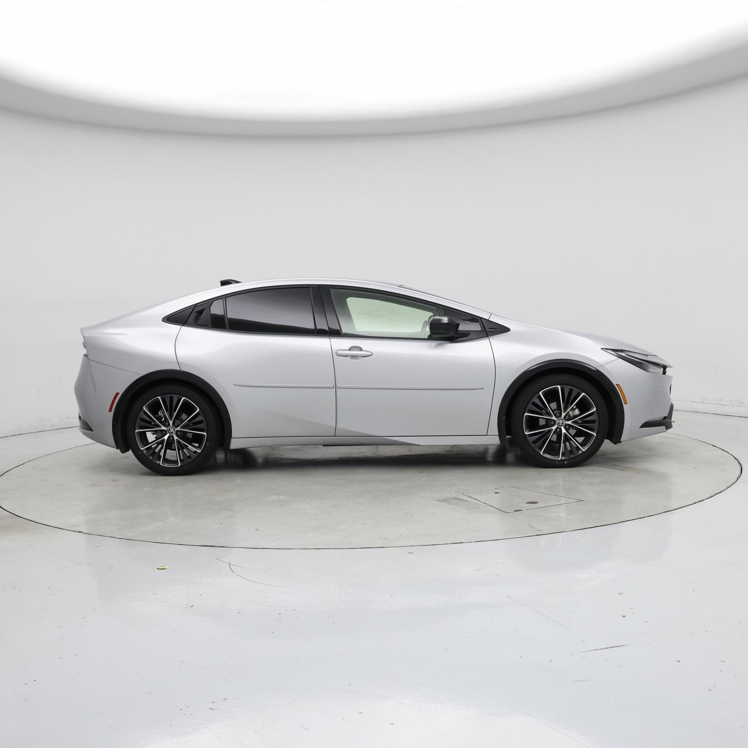 Thumbnail: 2024 Toyota Prius - 7