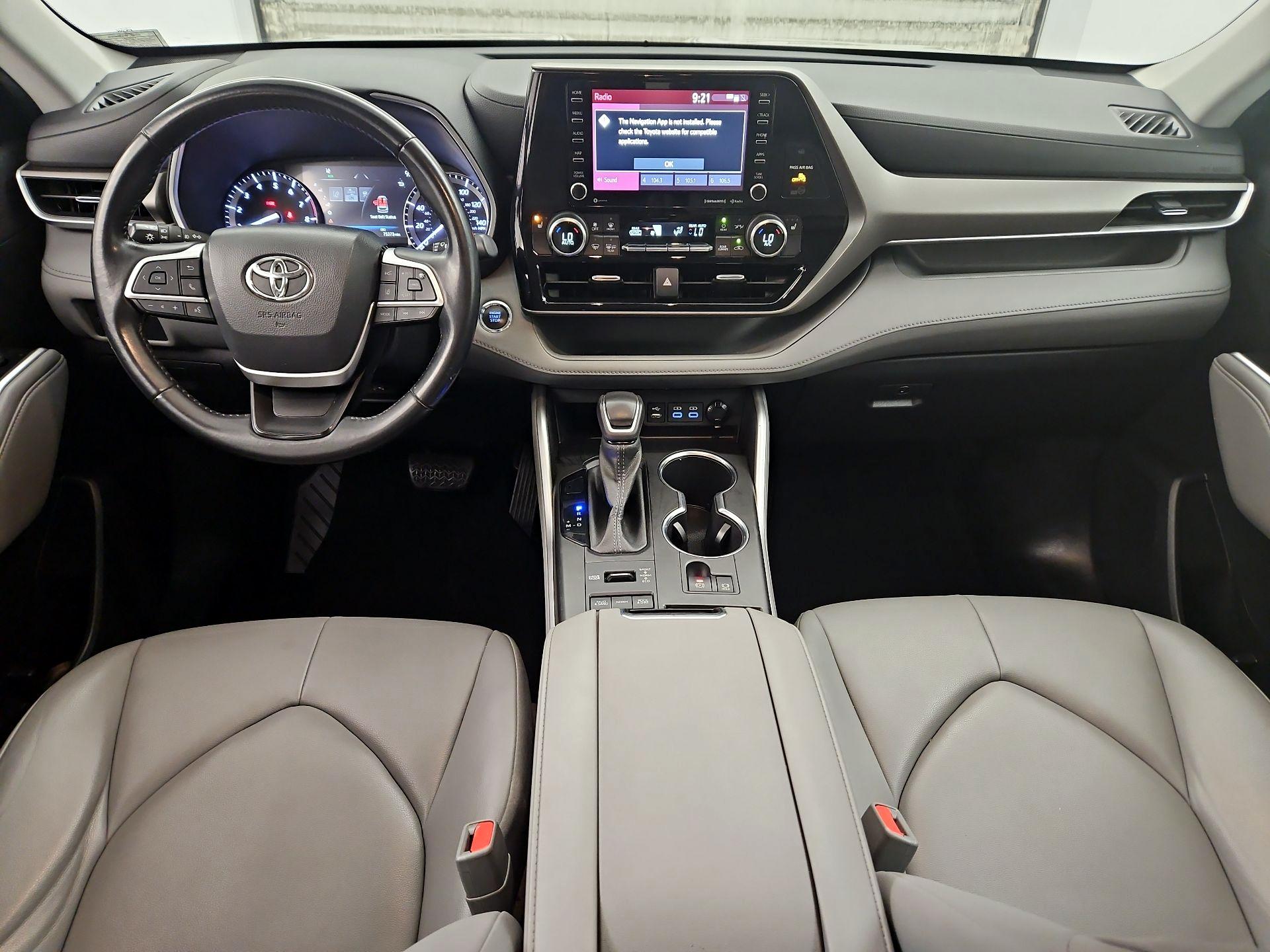 Thumbnail: 2022 Toyota Highlander - 9