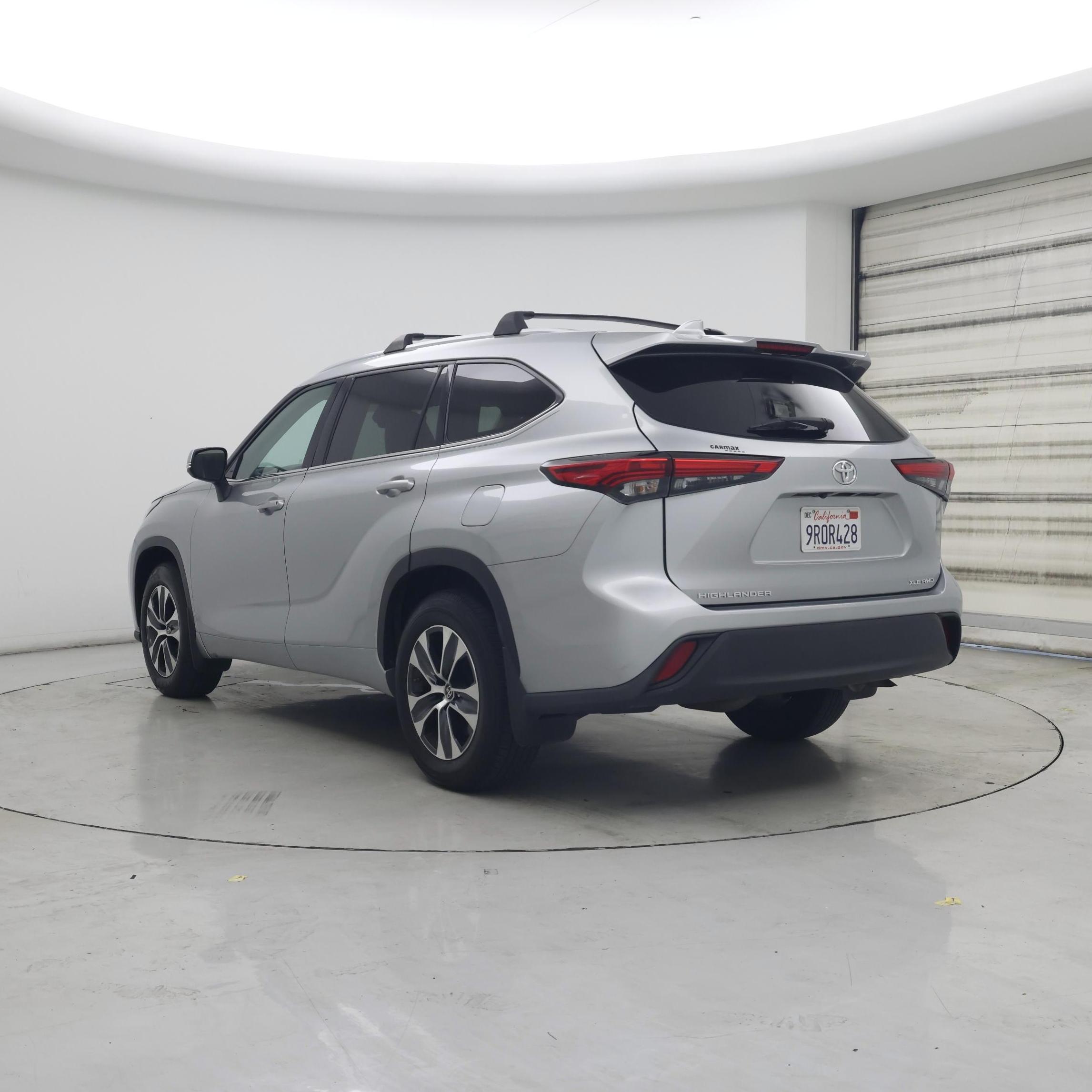 Thumbnail: 2022 Toyota Highlander - 2