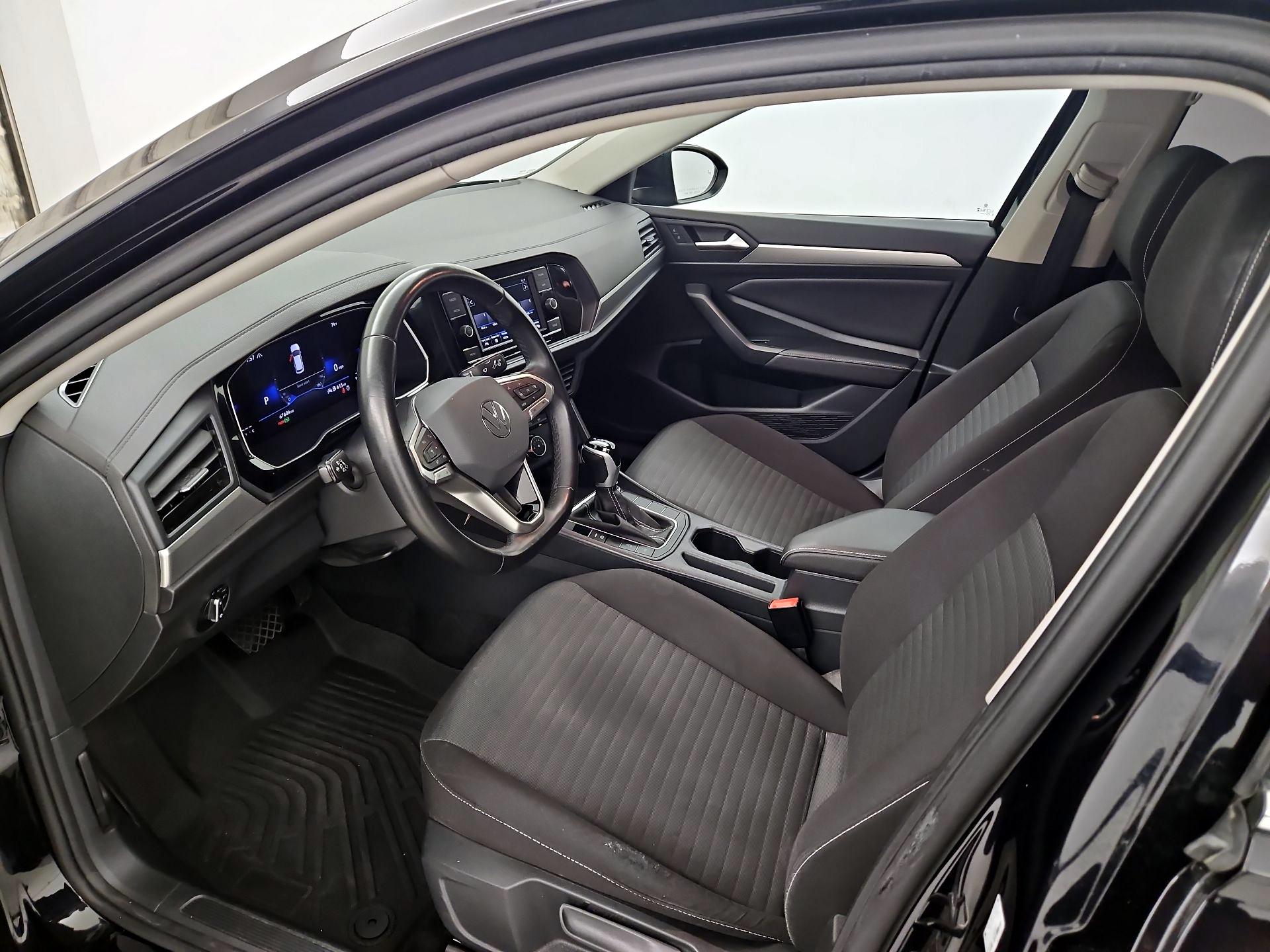 Thumbnail: 2024 Volkswagen Jetta - 11