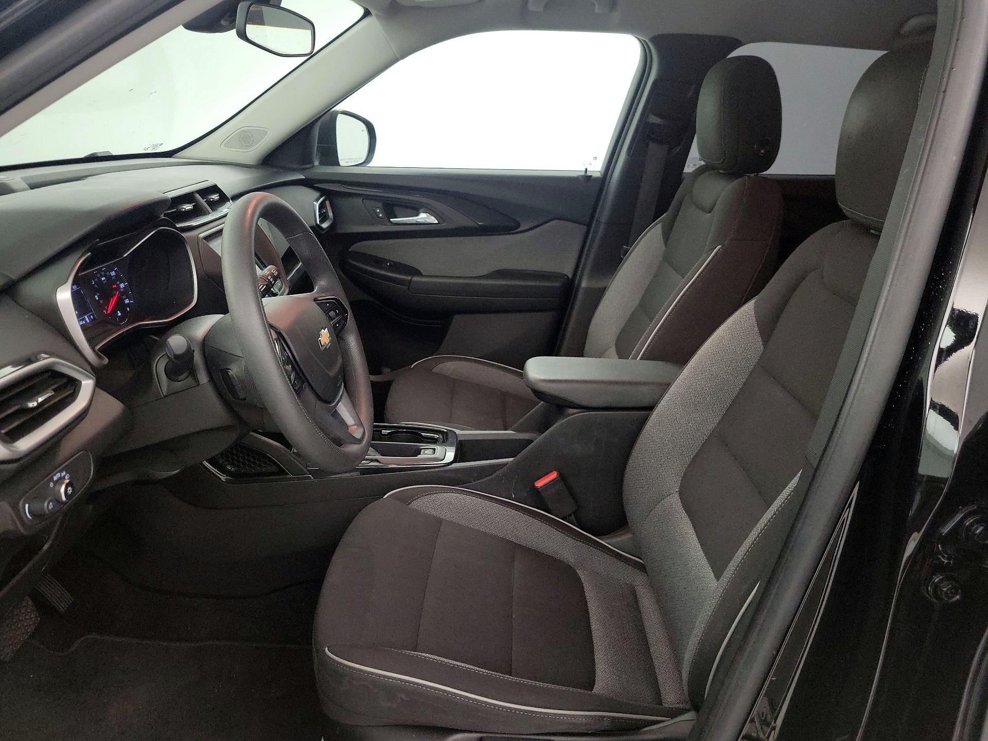 Thumbnail: 2023 Chevrolet TrailBlazer - 11