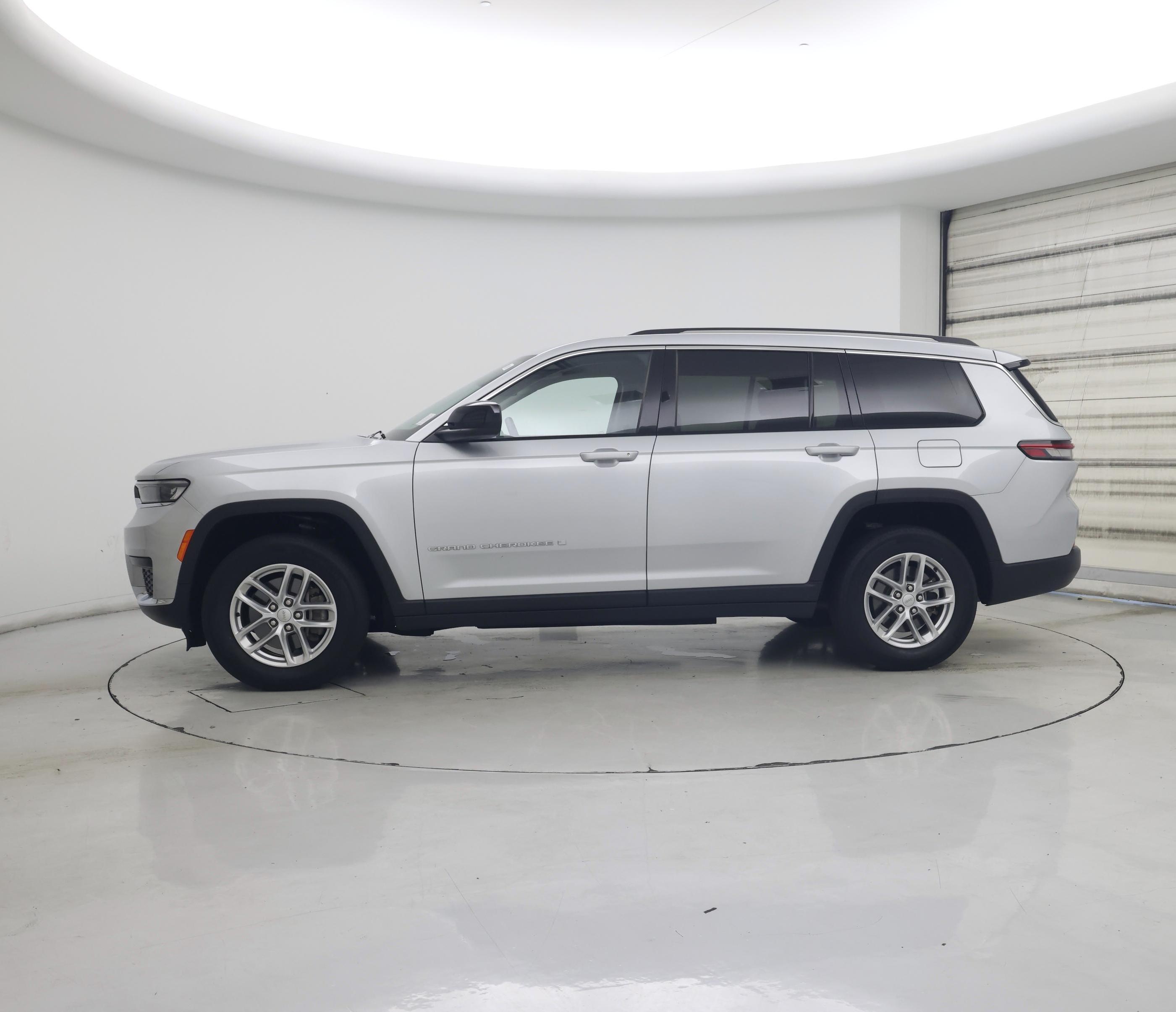 Thumbnail: 2022 Jeep Grand Cherokee L - 3