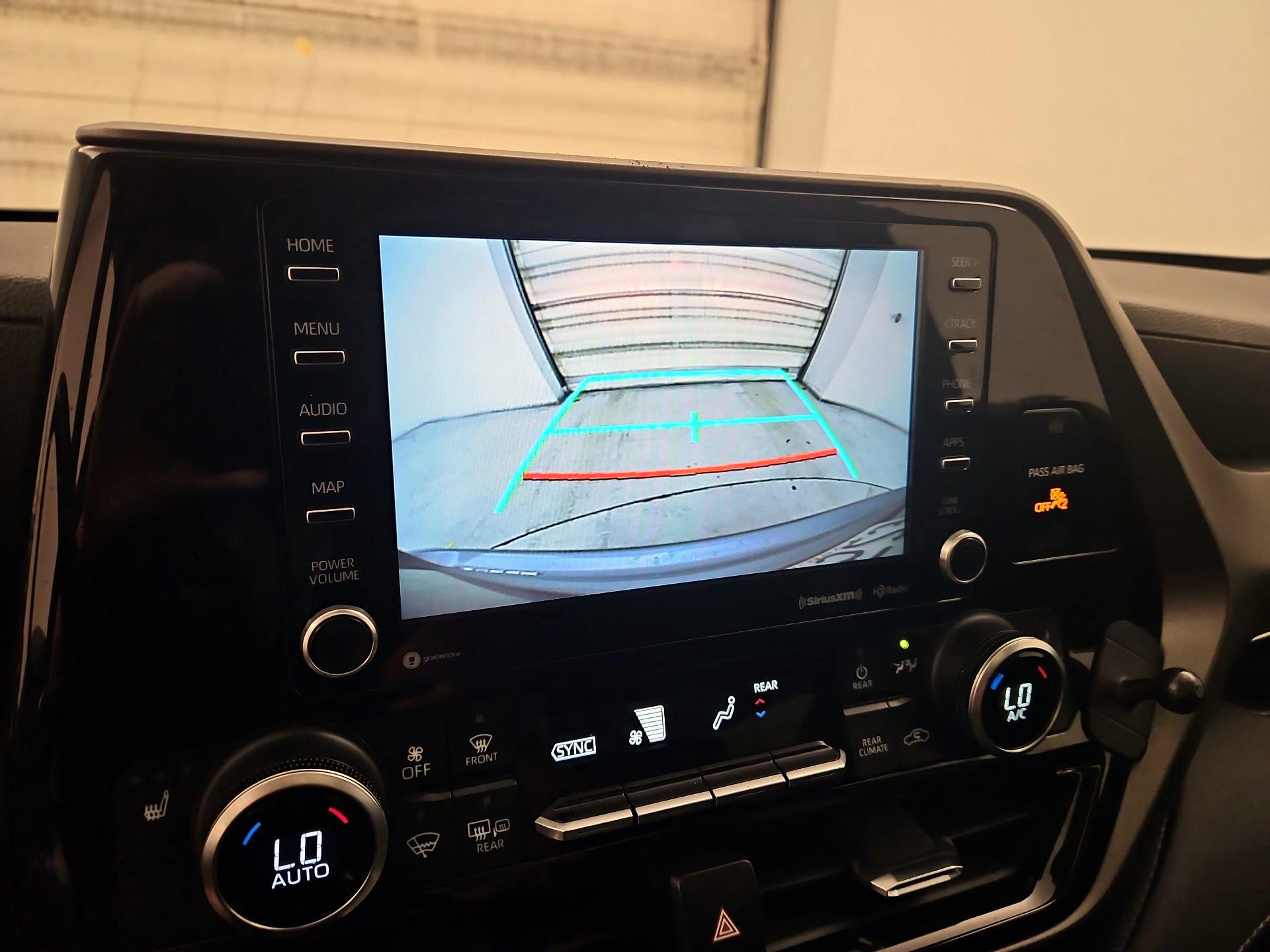 Thumbnail: 2021 Toyota Highlander - 15