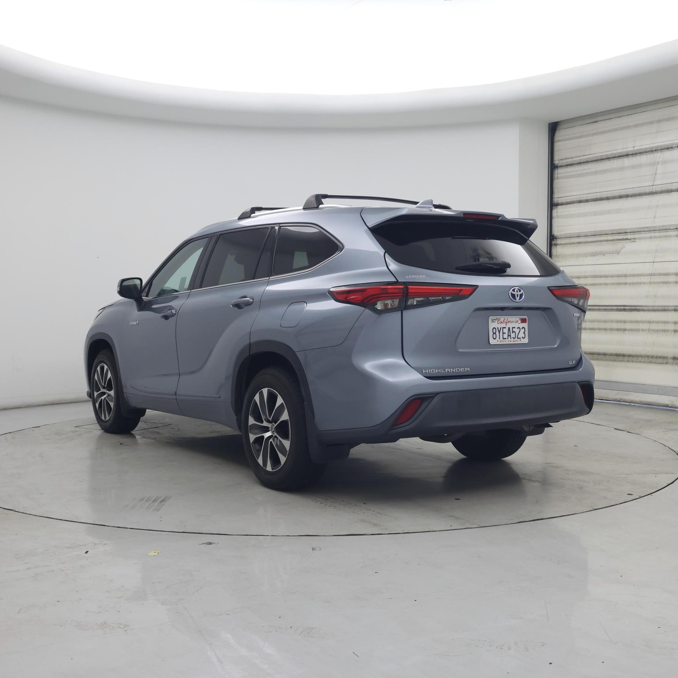 Thumbnail: 2021 Toyota Highlander - 2