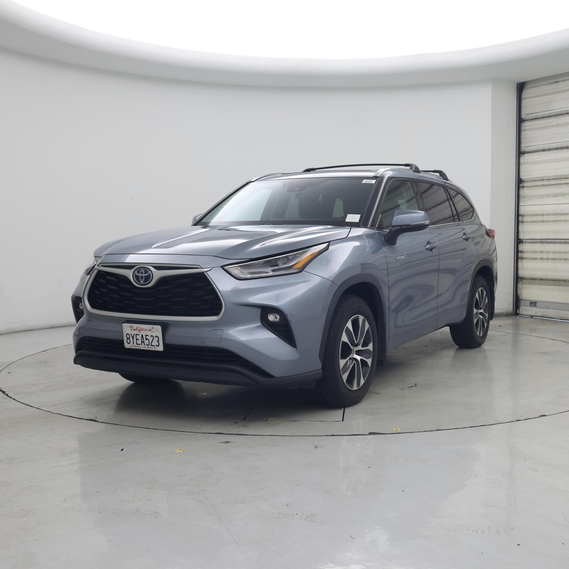 Thumbnail: 2021 Toyota Highlander - 4