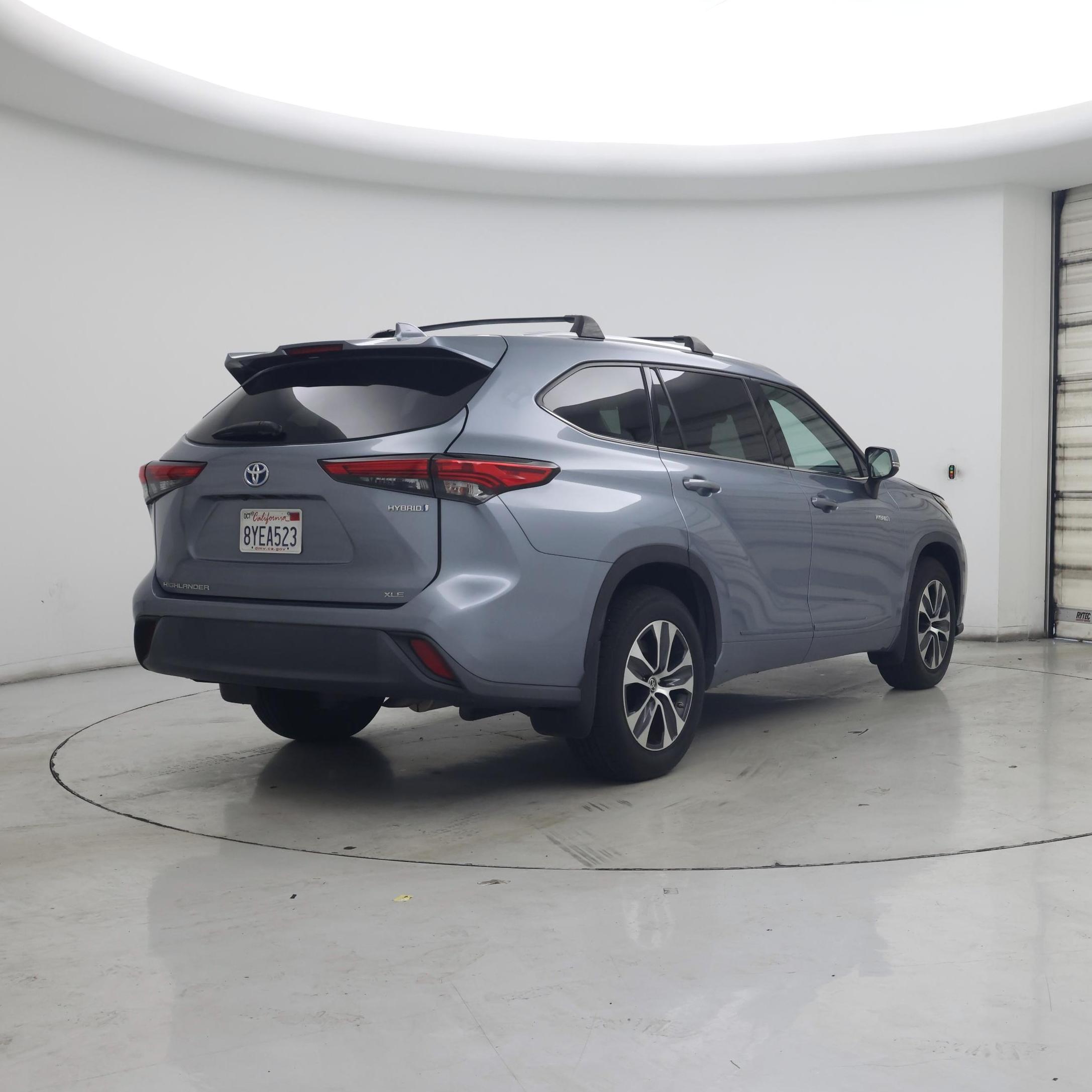 Thumbnail: 2021 Toyota Highlander - 8