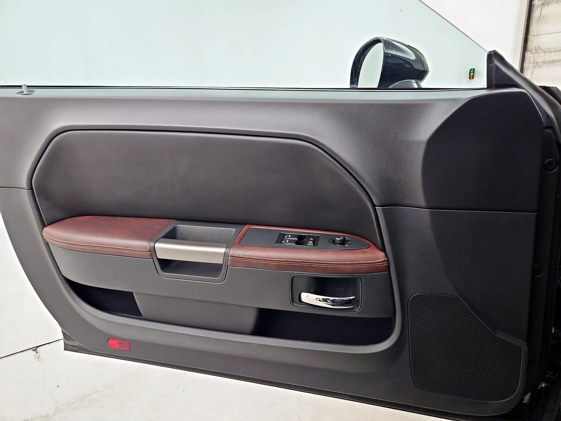 Thumbnail: 2014 Dodge Challenger - 12