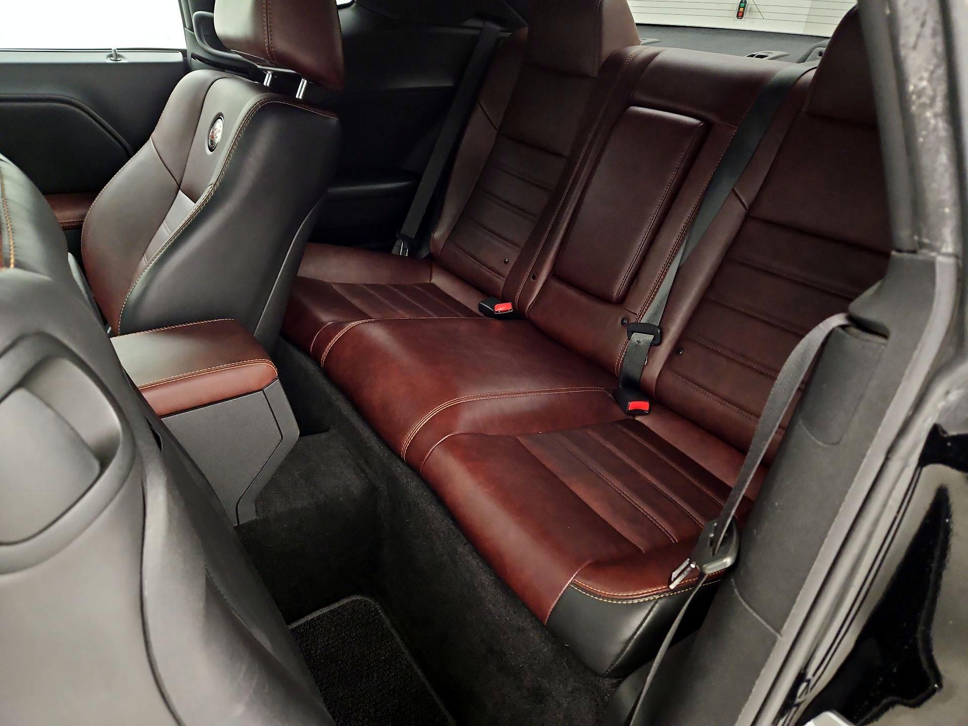 Thumbnail: 2014 Dodge Challenger - 19
