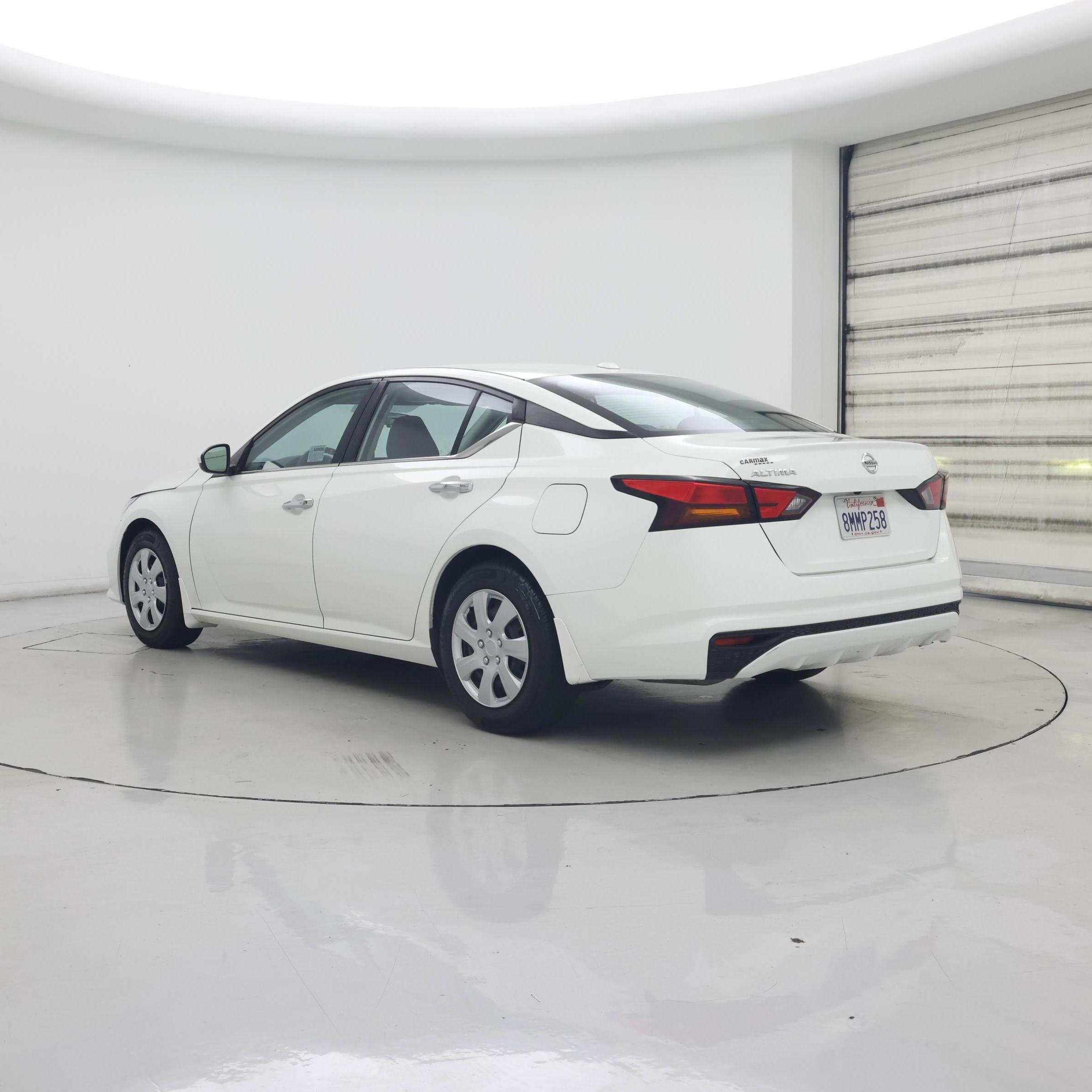 Thumbnail: 2020 Nissan Altima - 2