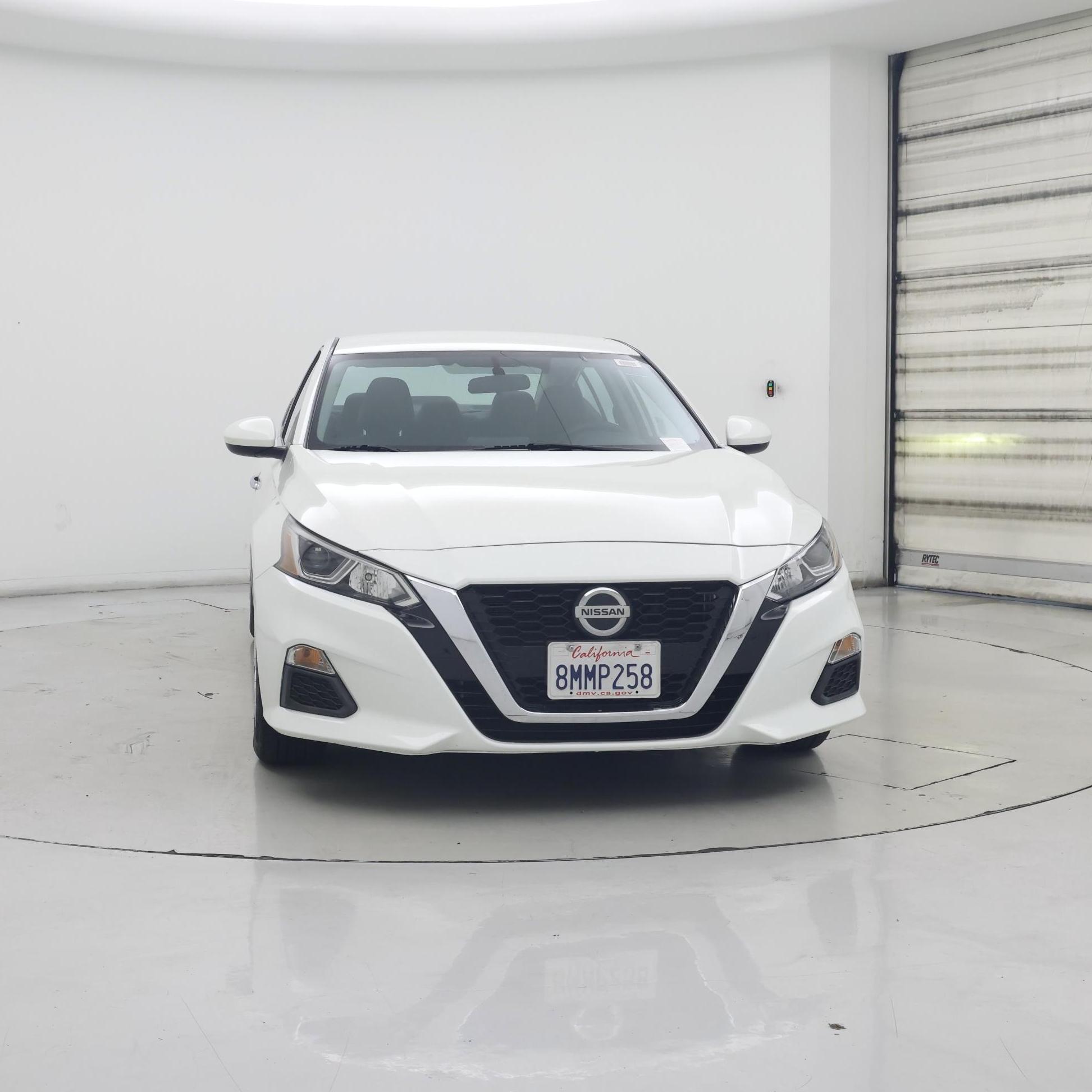 Thumbnail: 2020 Nissan Altima - 5