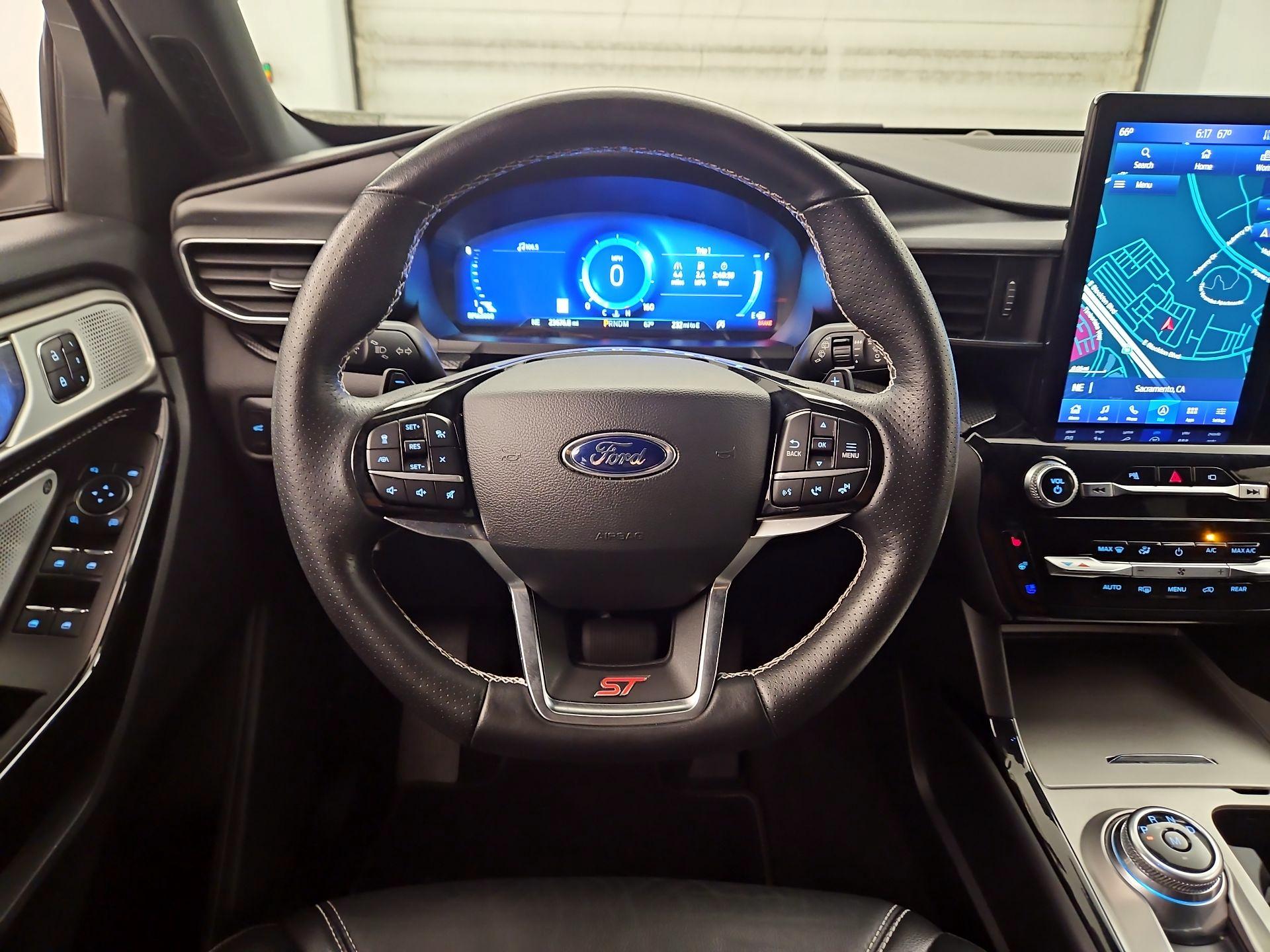 Thumbnail: 2022 Ford Explorer - 10