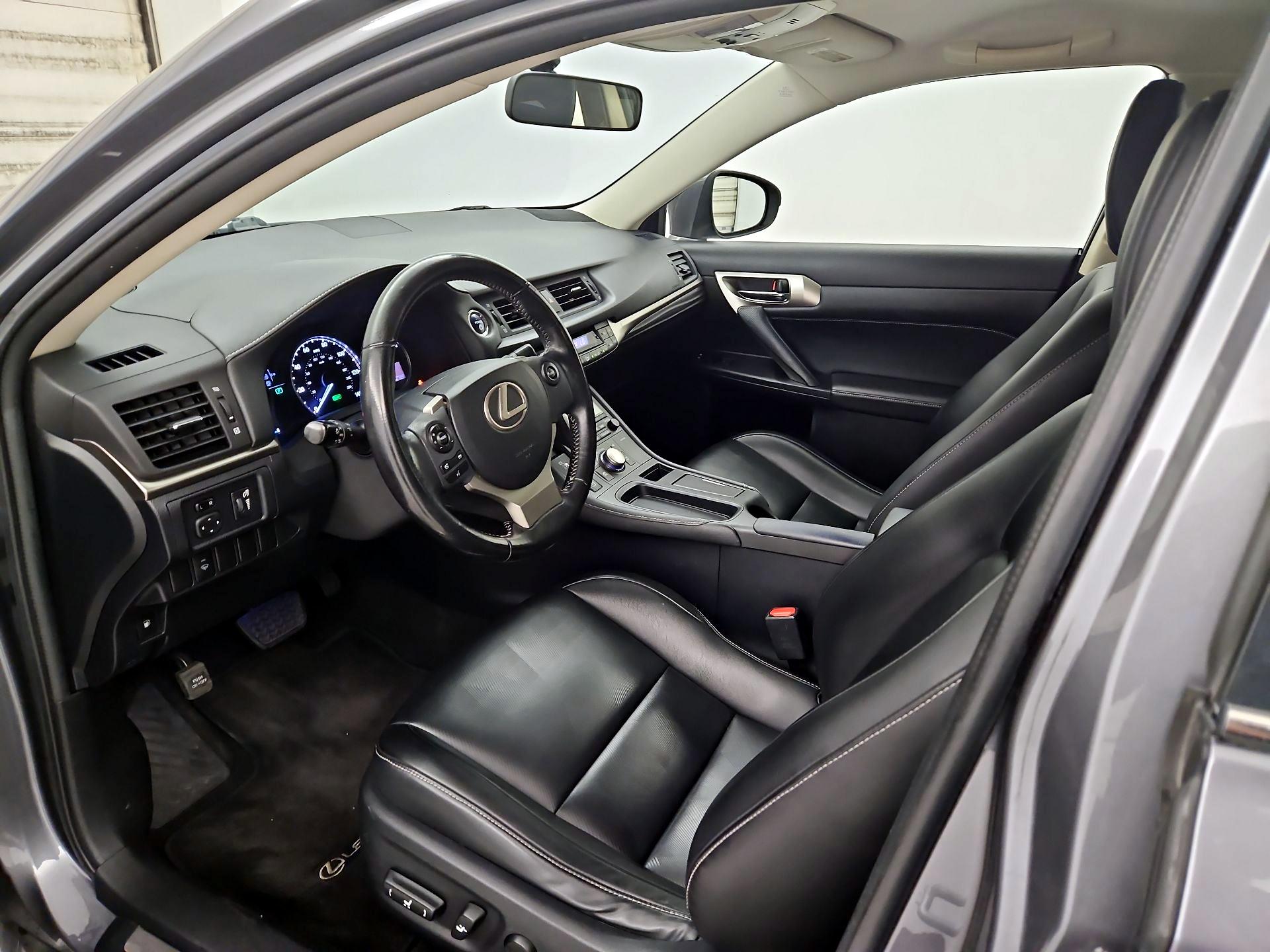 Thumbnail: 2016 Lexus CT - 11