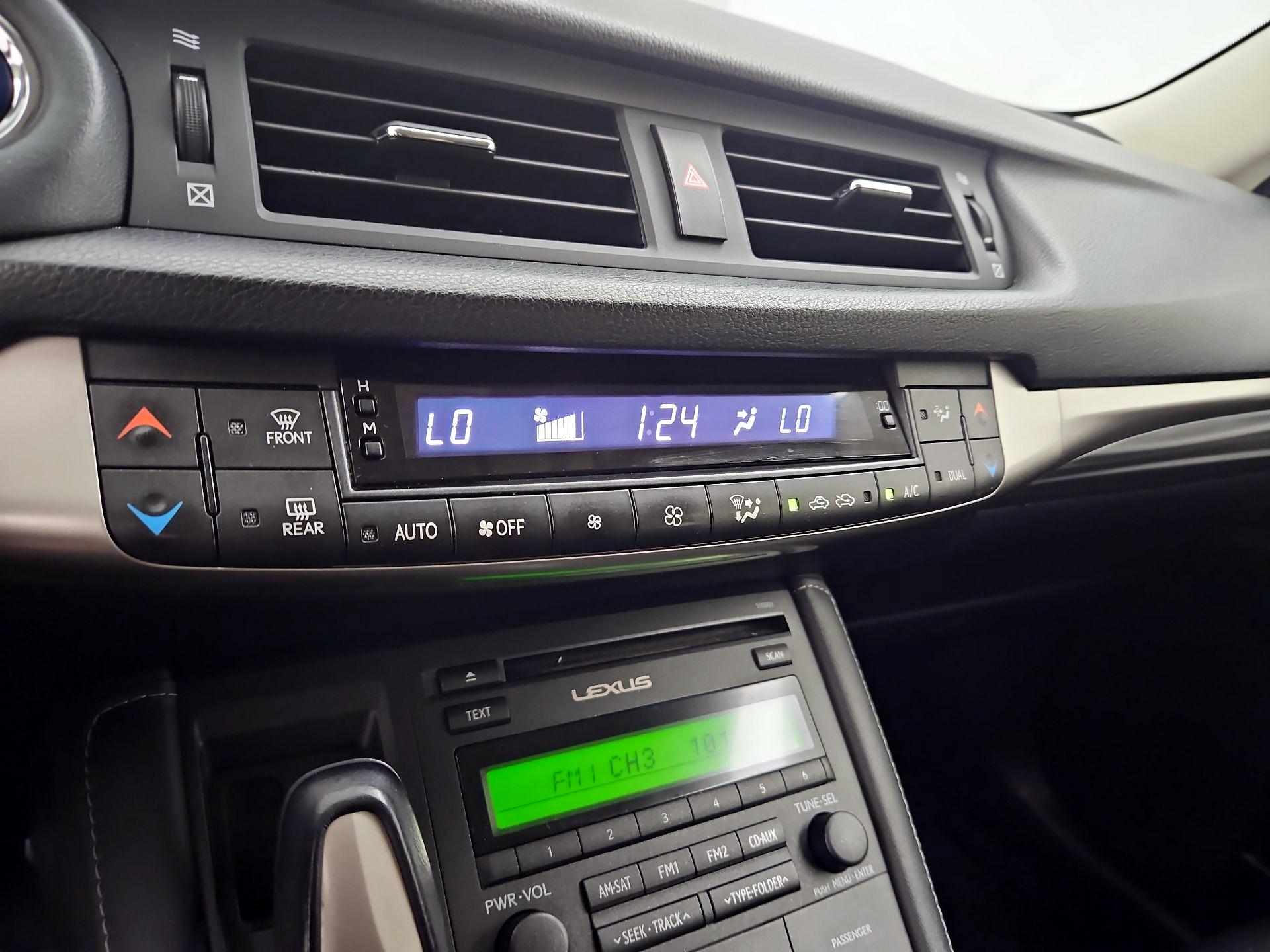 Thumbnail: 2016 Lexus CT - 15