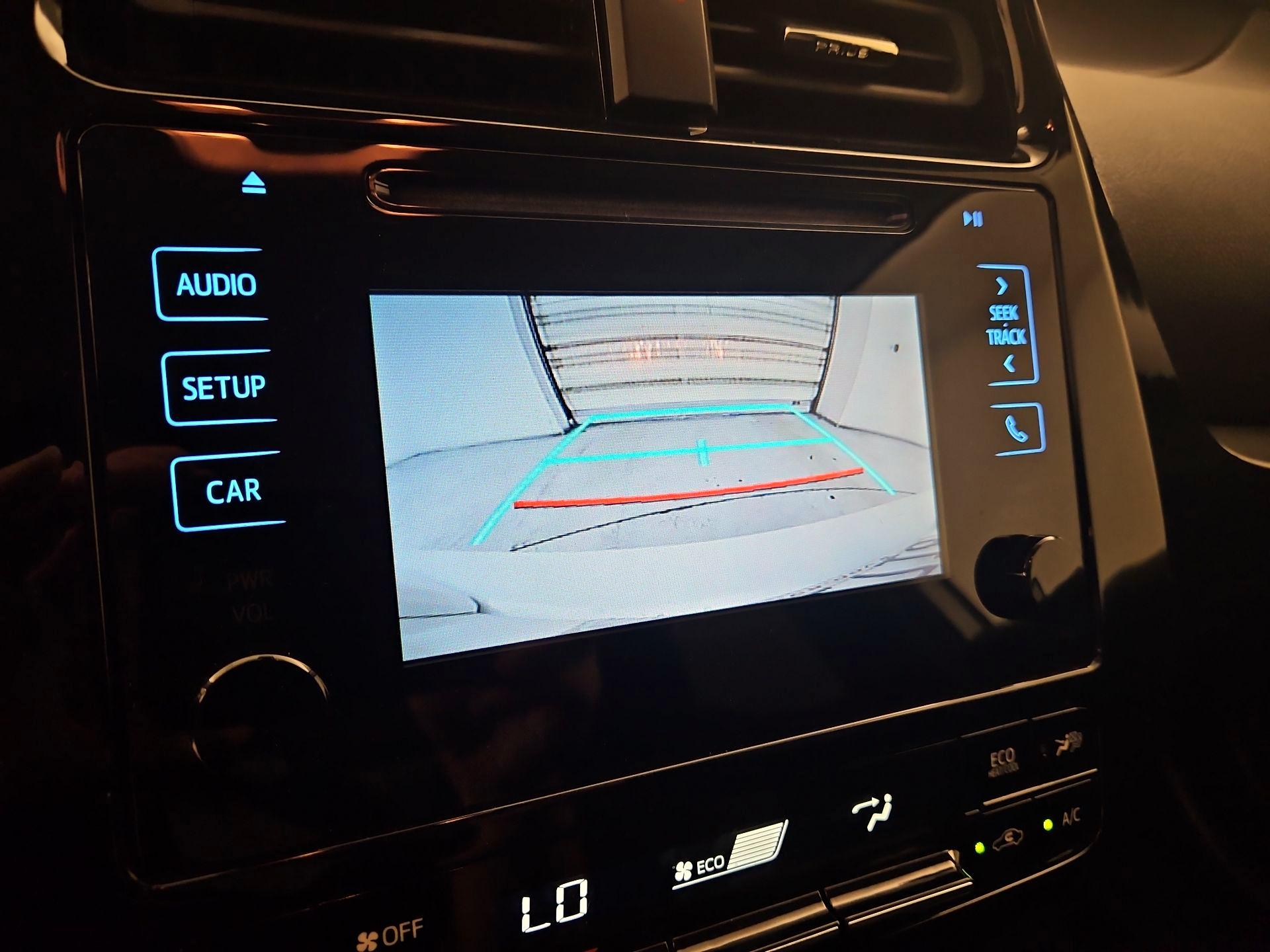 Thumbnail: 2019 Toyota Prius - 14
