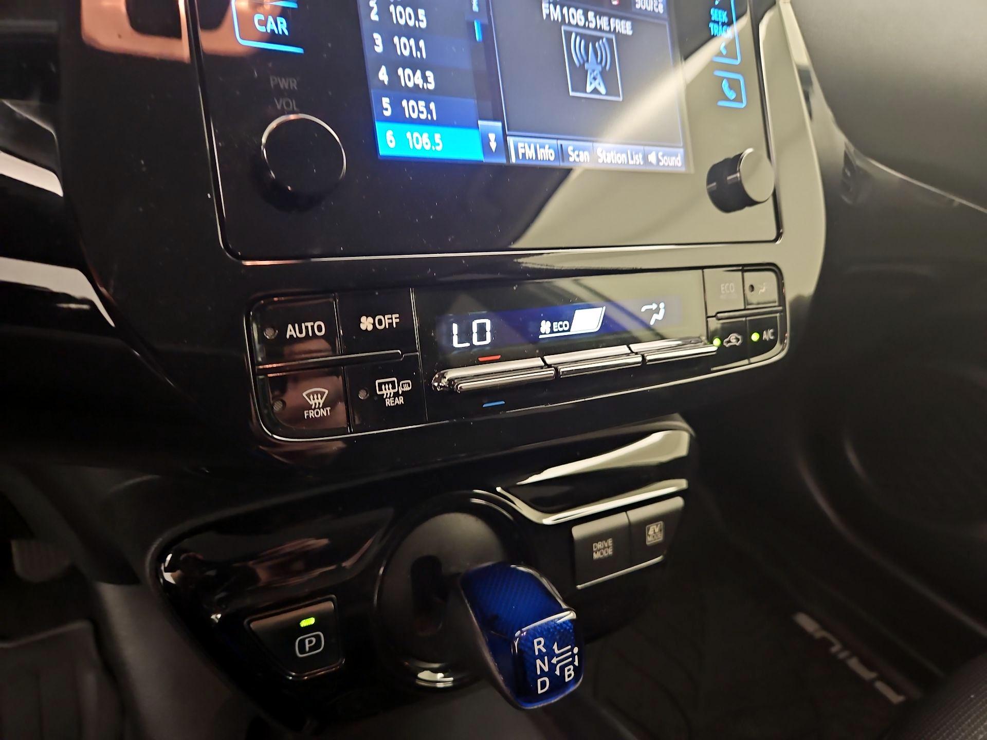 Thumbnail: 2019 Toyota Prius - 16