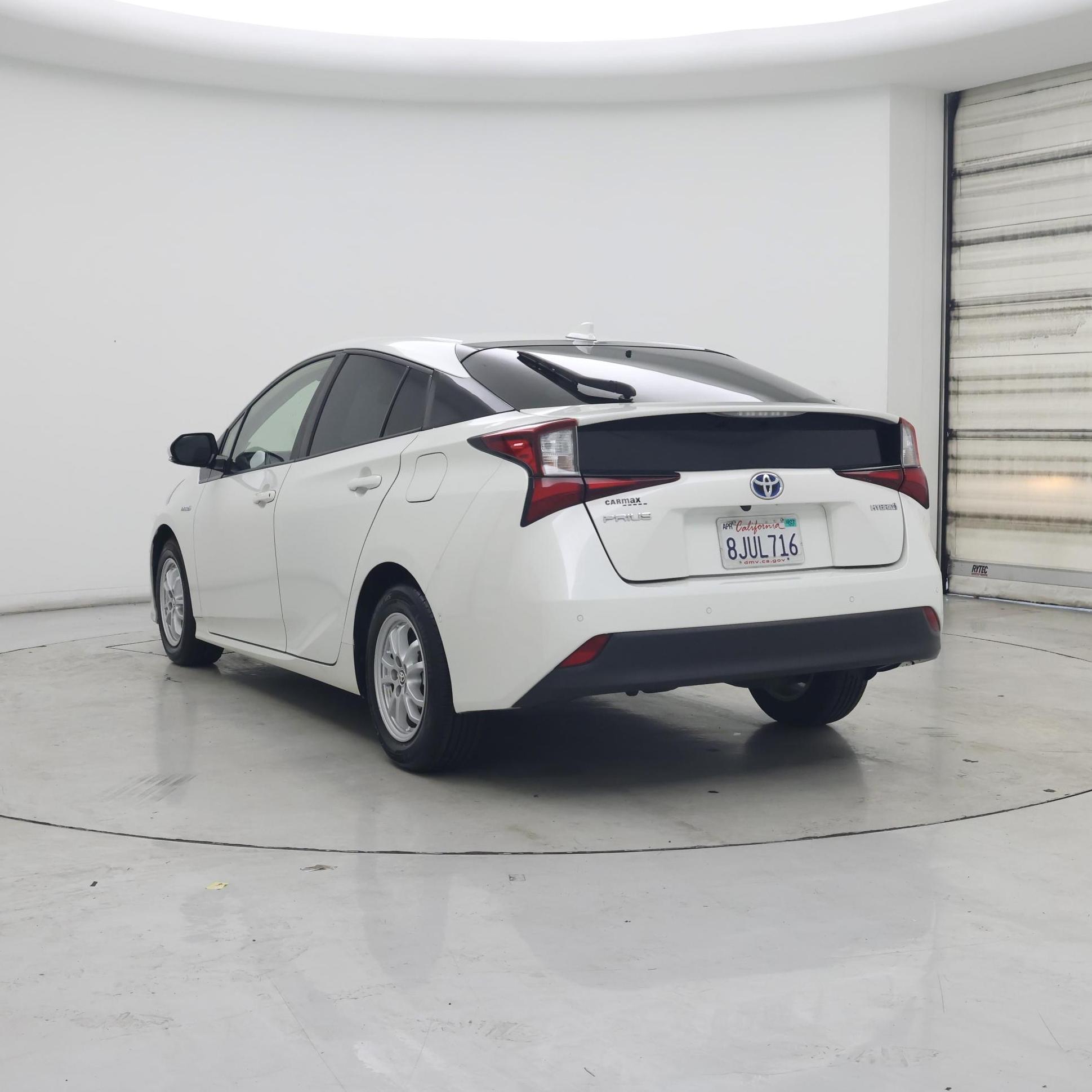 Thumbnail: 2019 Toyota Prius - 2