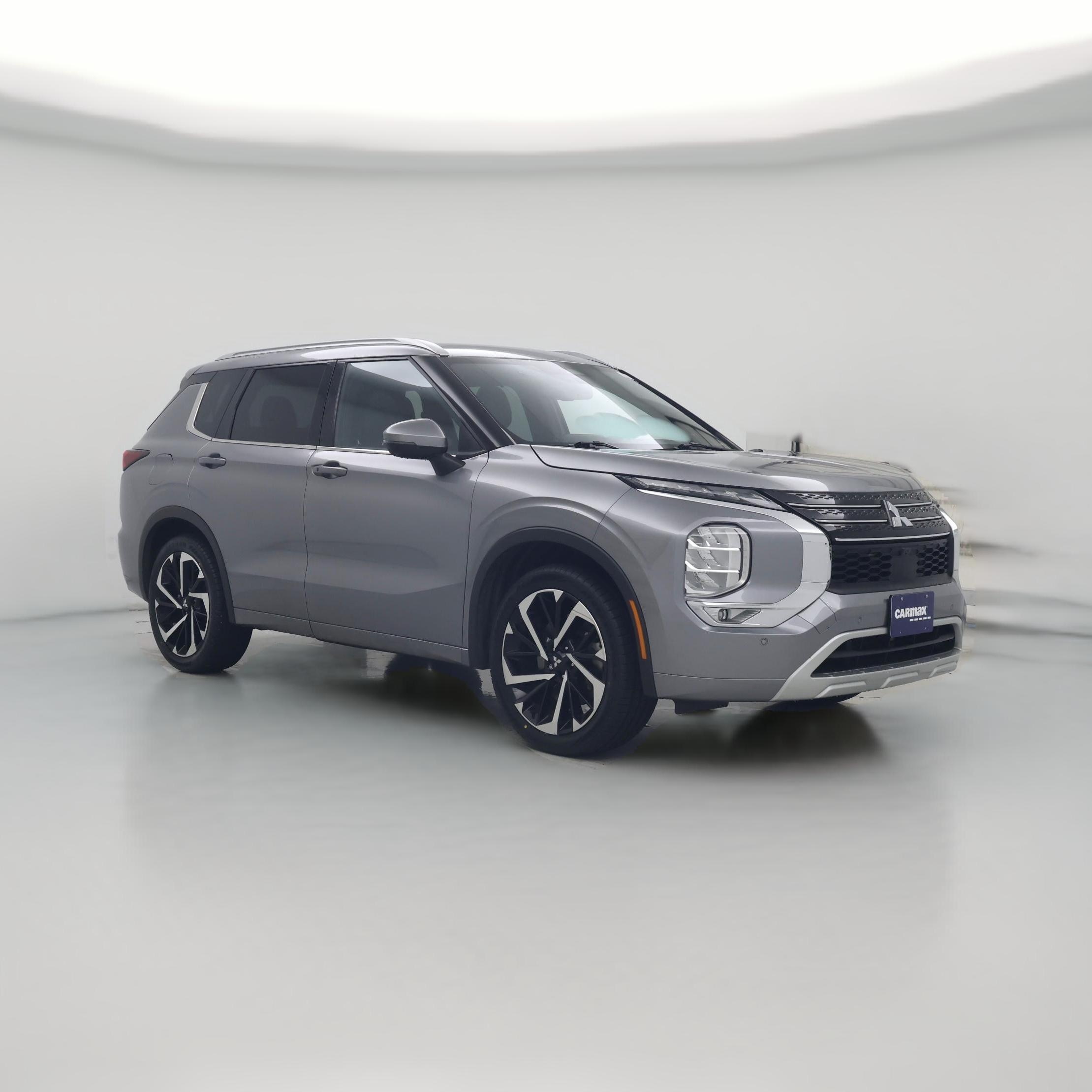 Thumbnail: 2022 Mitsubishi Outlander - 1