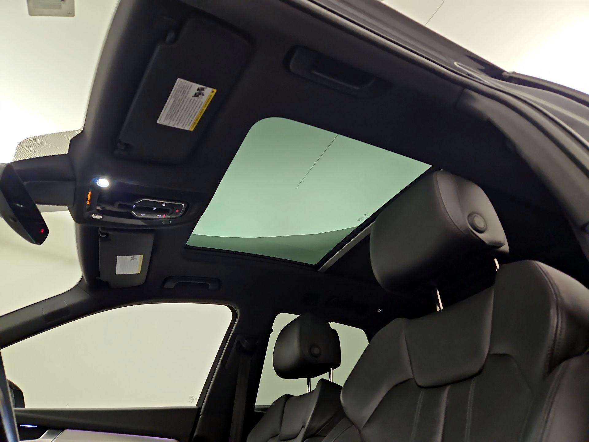 Thumbnail: 2018 Audi SQ5 - 20