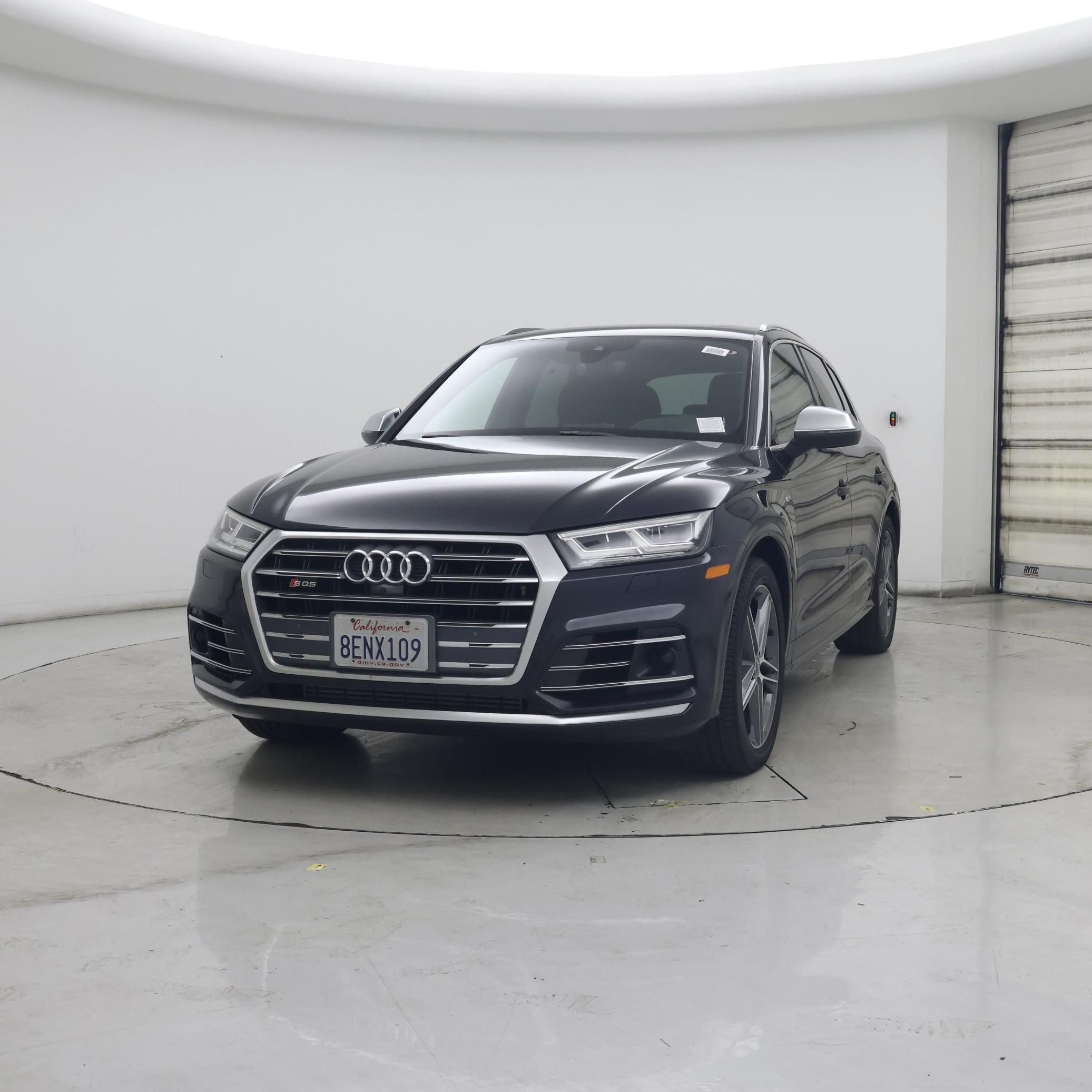Thumbnail: 2018 Audi SQ5 - 4