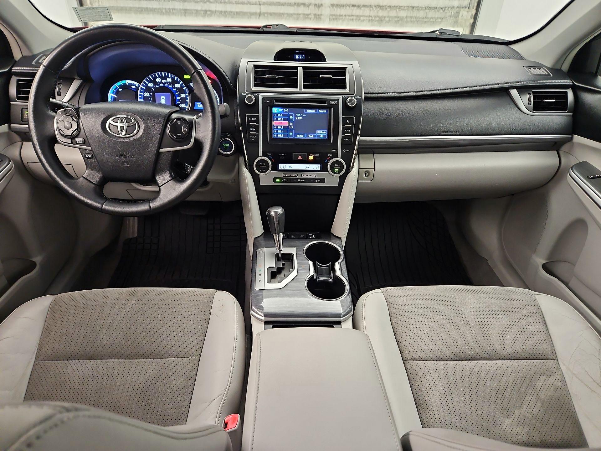 Thumbnail: 2014 Toyota Camry - 9