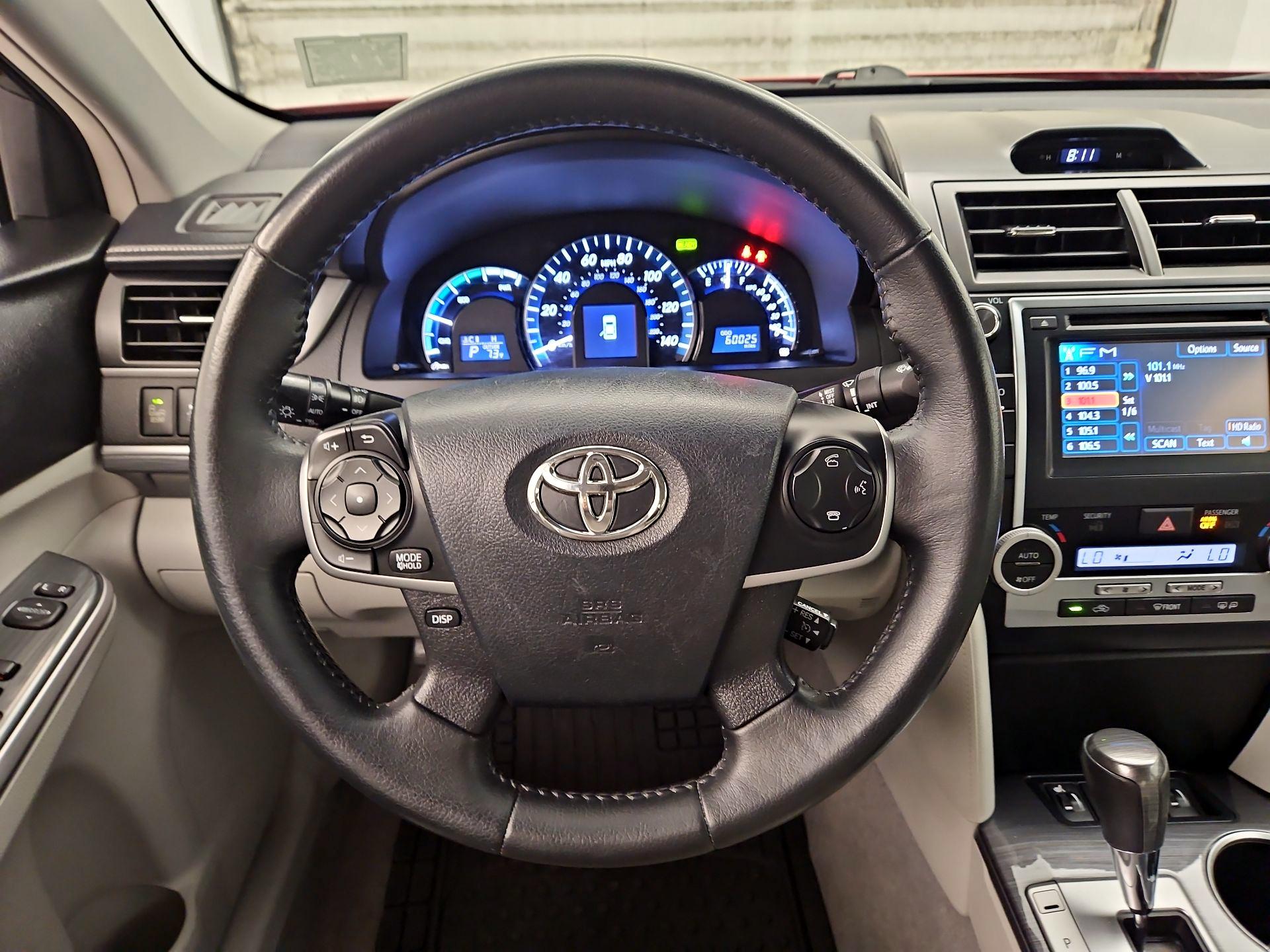 Thumbnail: 2014 Toyota Camry - 10