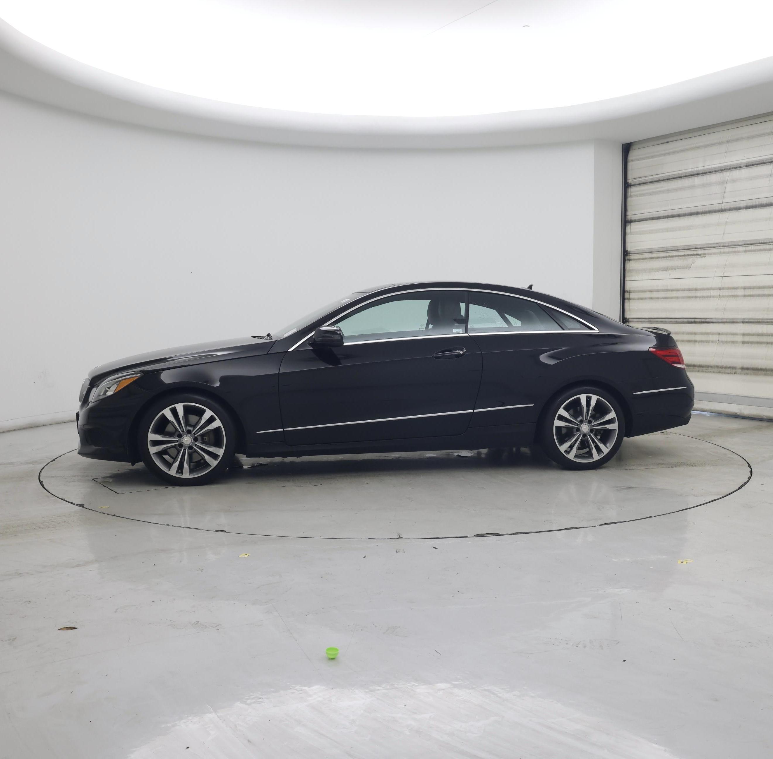 Thumbnail: 2017 Mercedes-Benz E-Class - 3