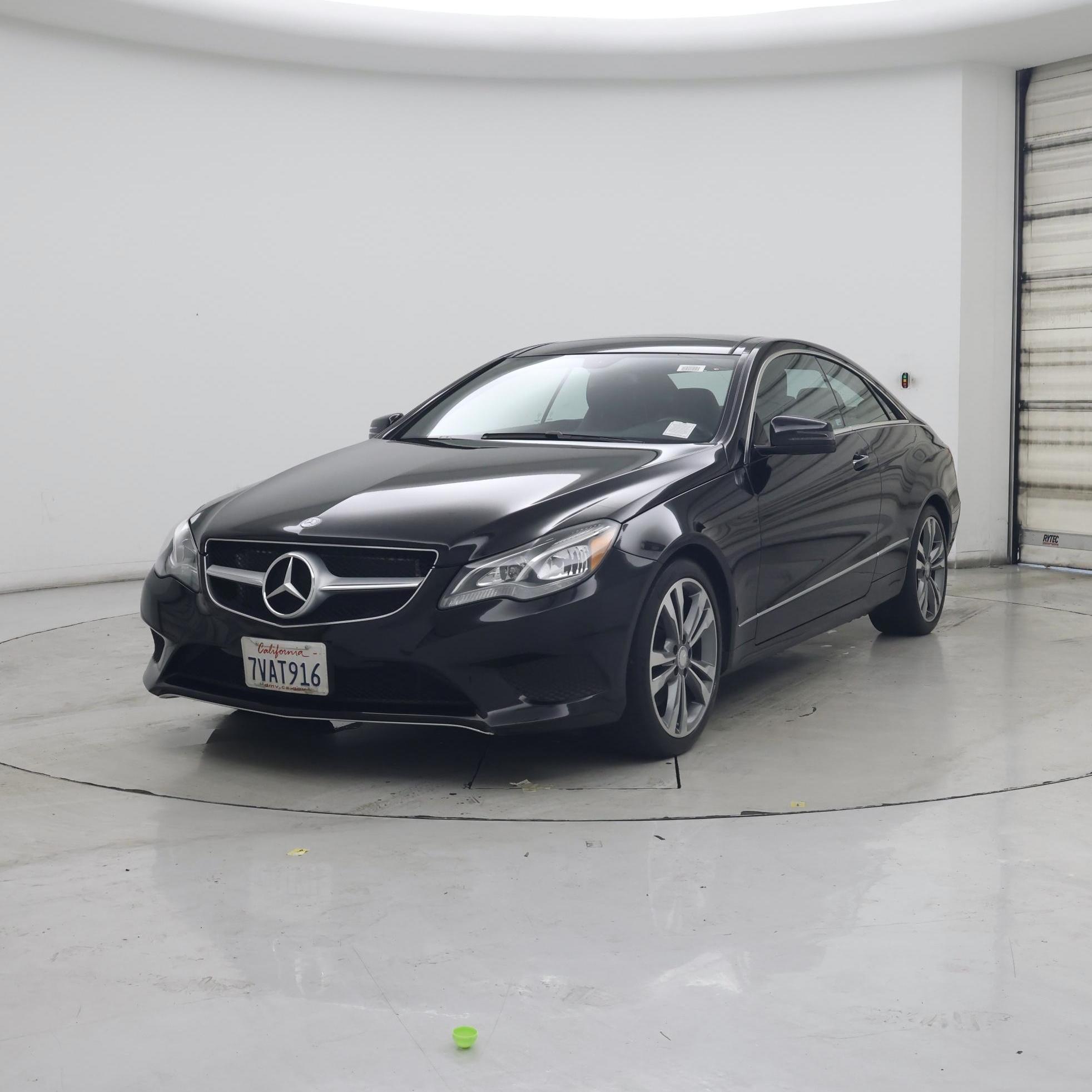 Thumbnail: 2017 Mercedes-Benz E-Class - 4